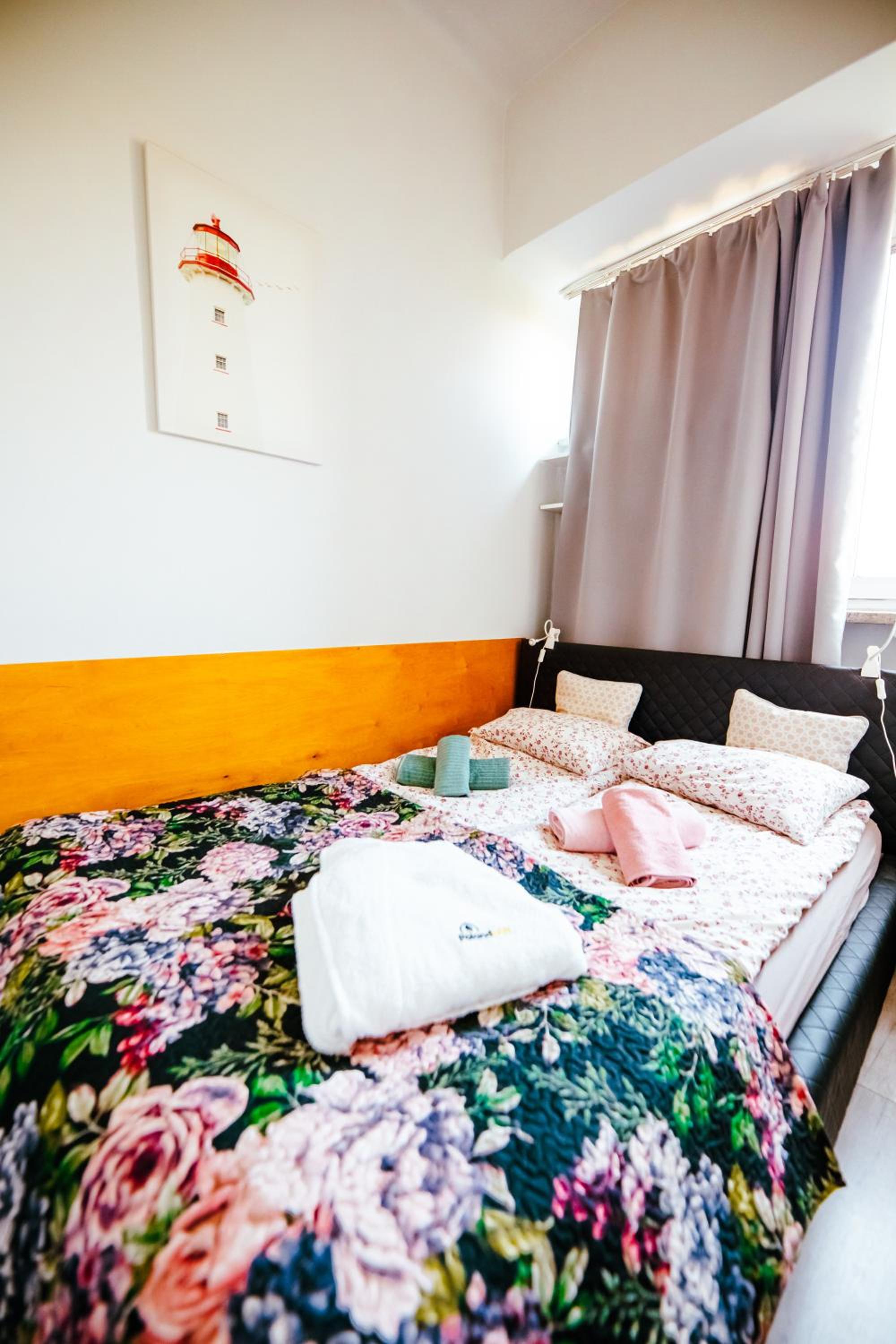 Exclusive Apt High Ceilings View by PolandBnB