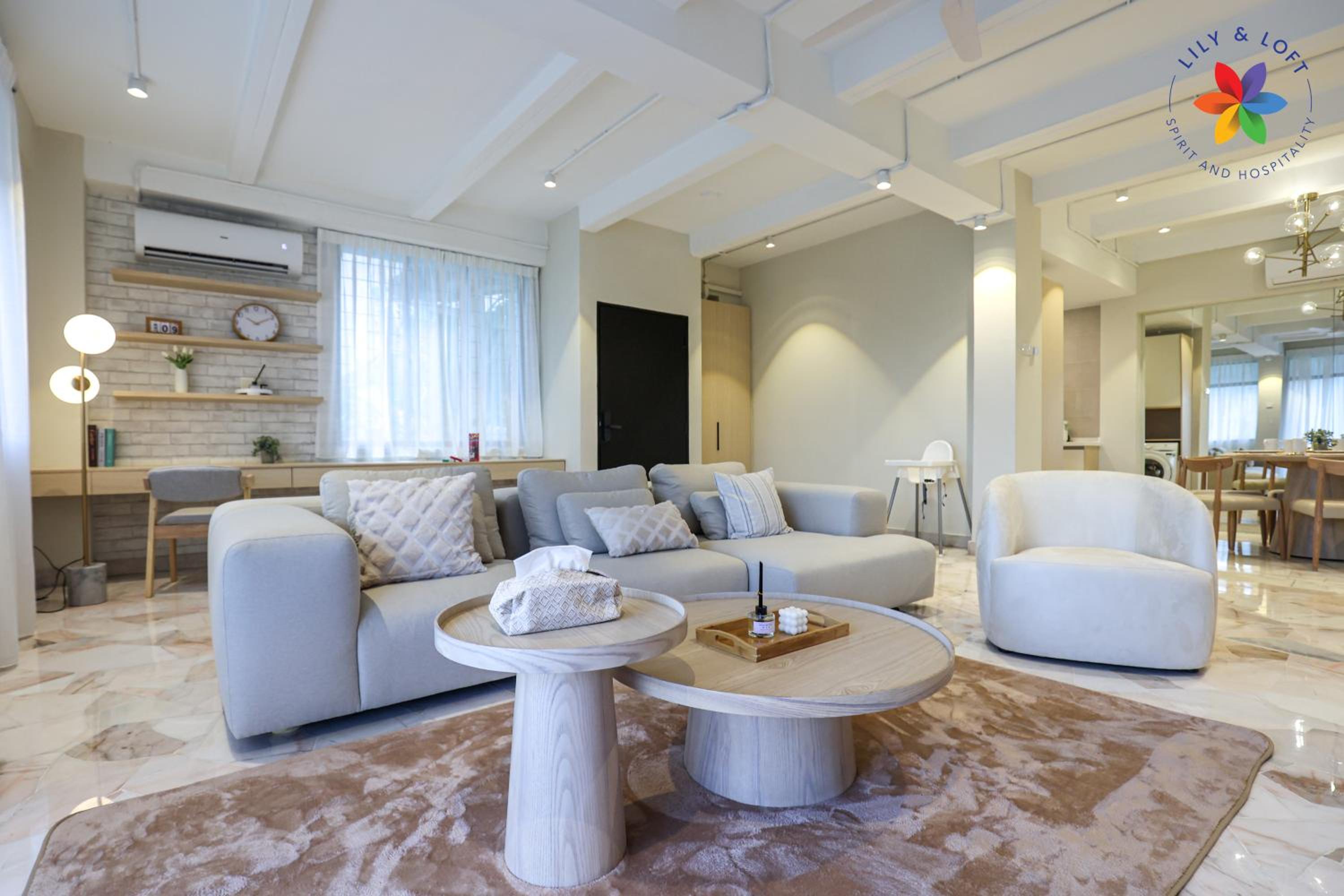 KL Townhouse Villa by LilyandLoft