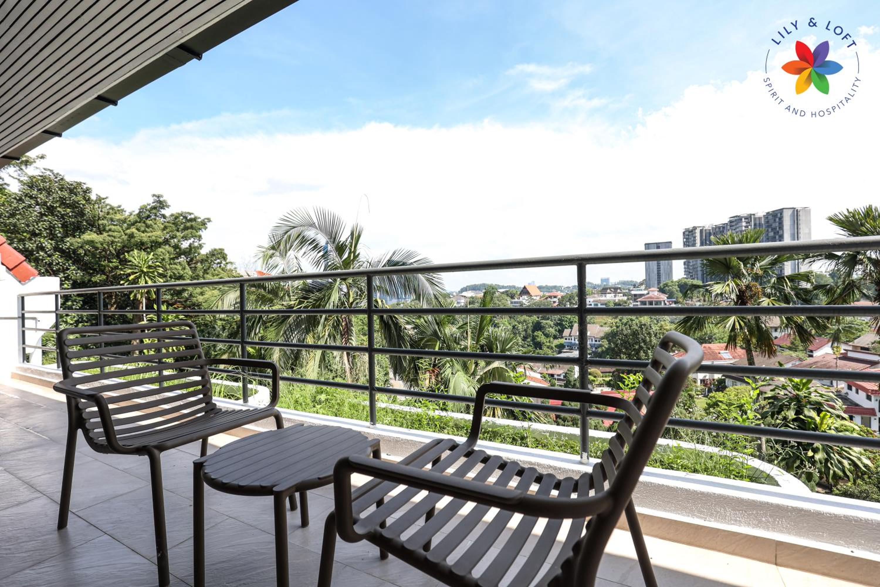 KL Townhouse Villa by LilyandLoft