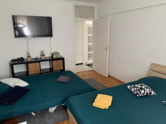 MB Apartman view 3