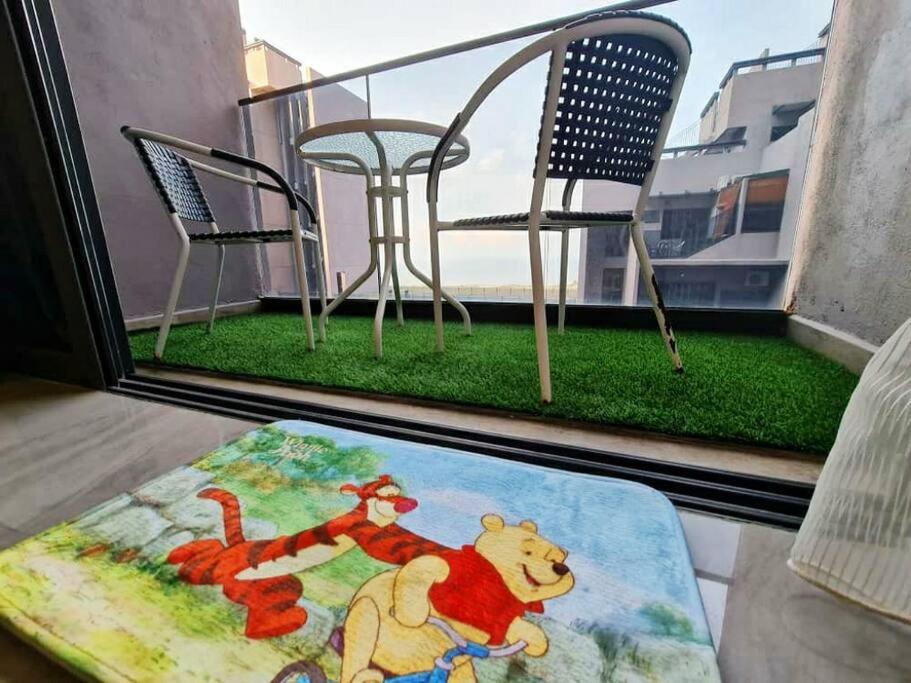 WinnieThePooh#BathtubPoolSeaview photo 2