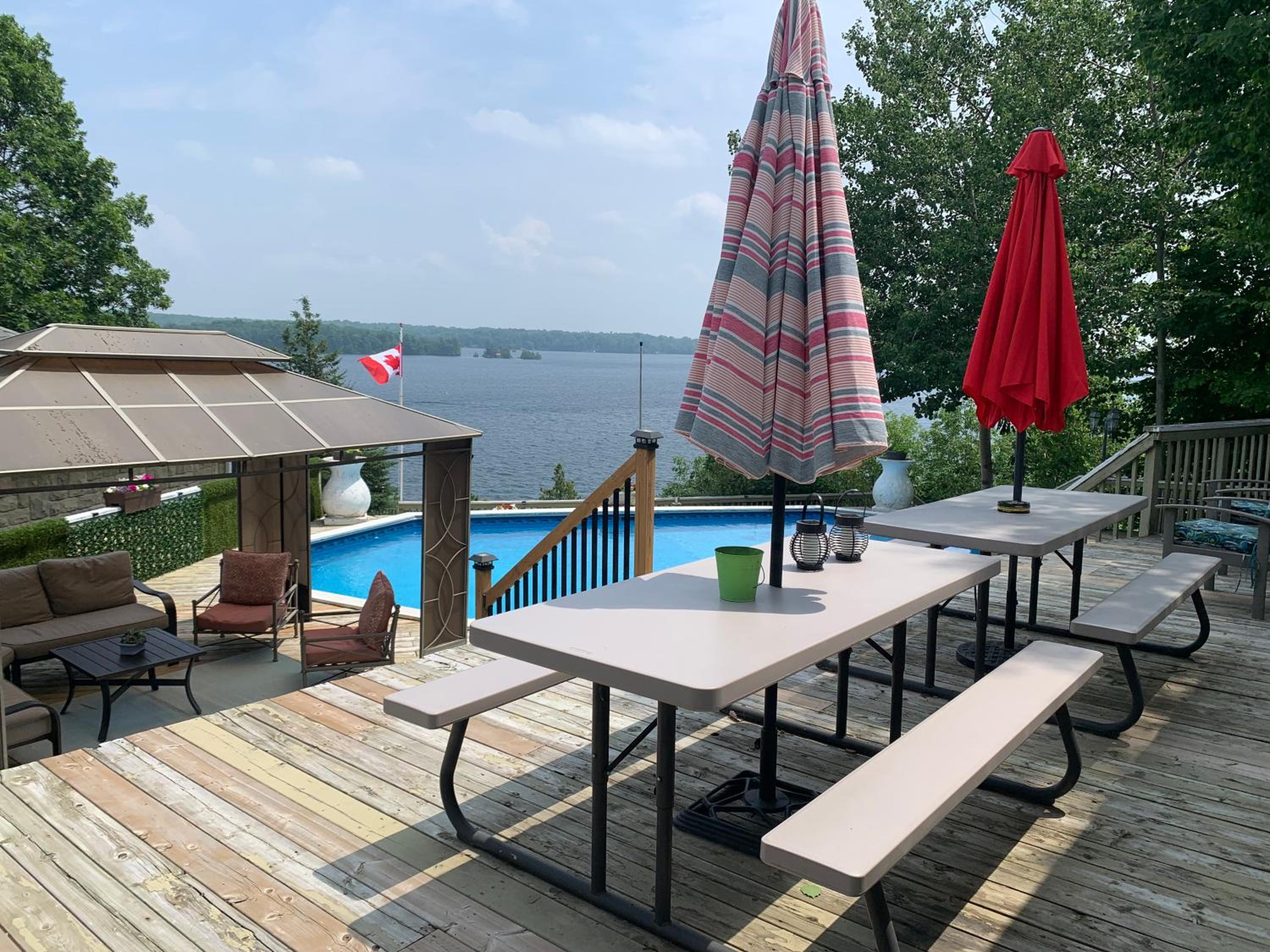 Q Estate Pool cottage