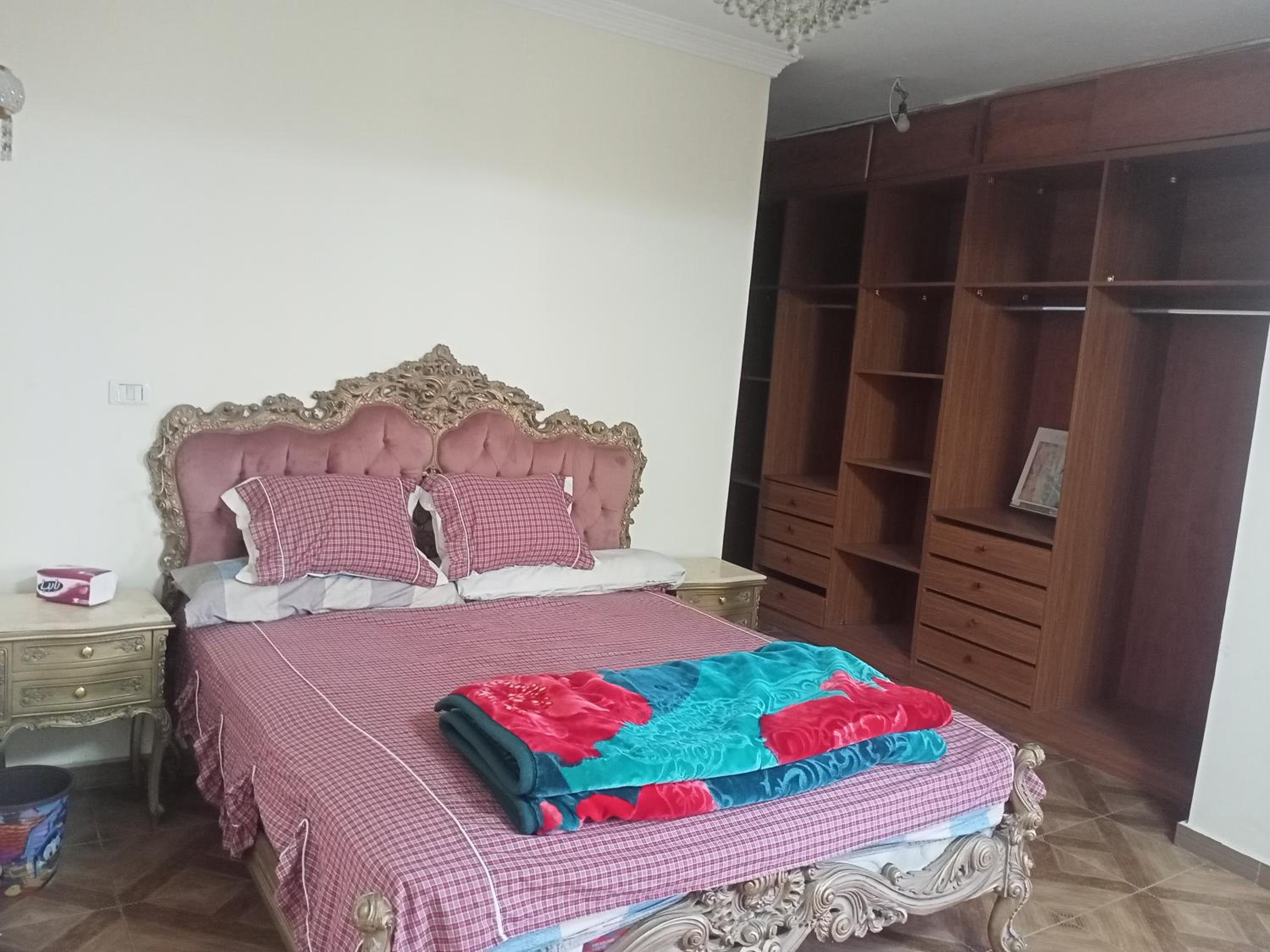19 Abu Al-Hol Tourist Street, Al-Haram, Nazlet Al-Samman