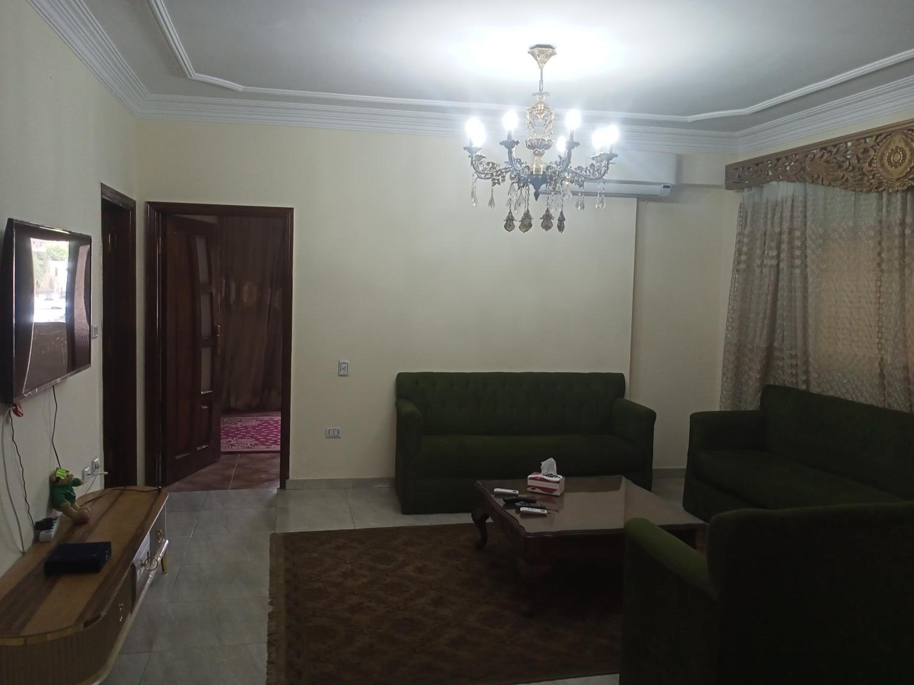 19 Abu Al-Hol Tourist Street, Al-Haram, Nazlet Al-Samman