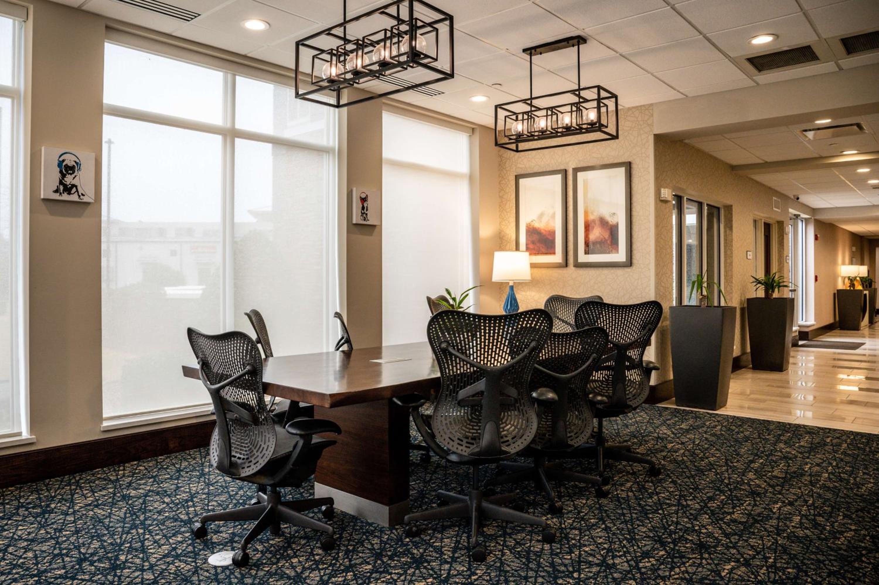Fayetteville Vacations - Hilton Garden Inn Fayetteville/Fort Bragg - Property Image 7