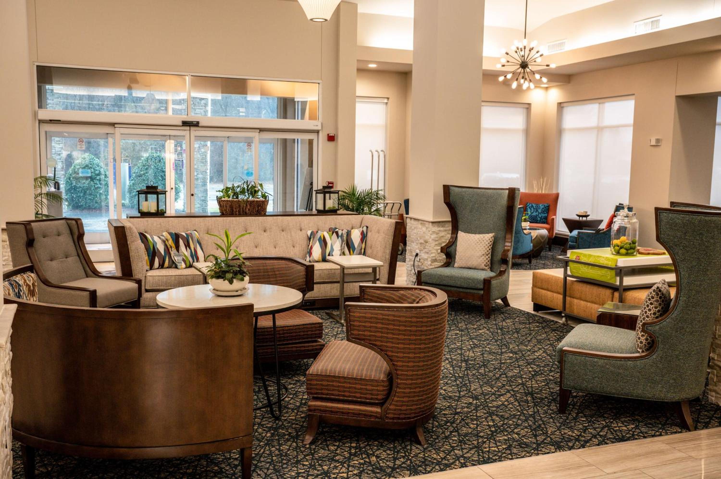 Fayetteville Vacations - Hilton Garden Inn Fayetteville/Fort Bragg - Property Image 8