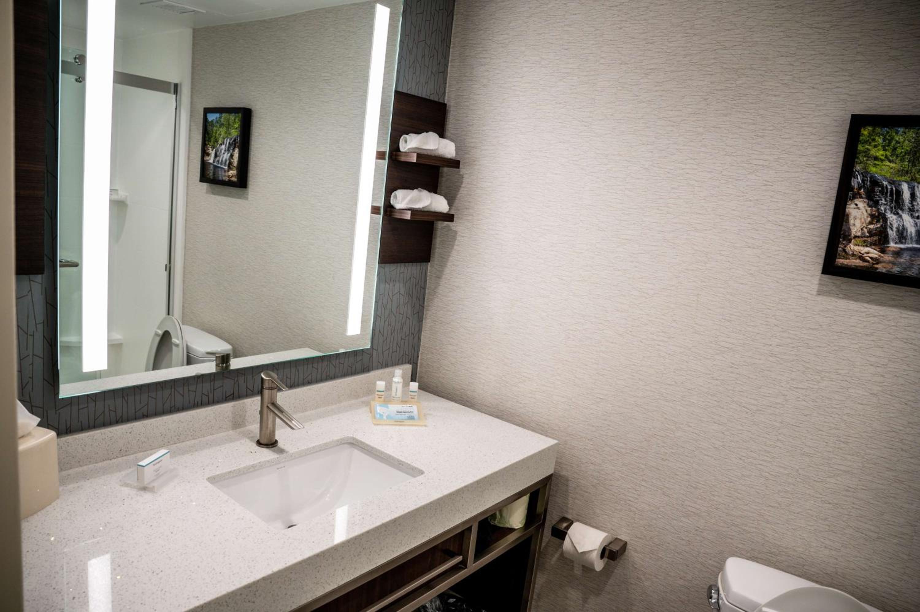 Fayetteville Vacations - Hilton Garden Inn Fayetteville/Fort Bragg - Property Image 71