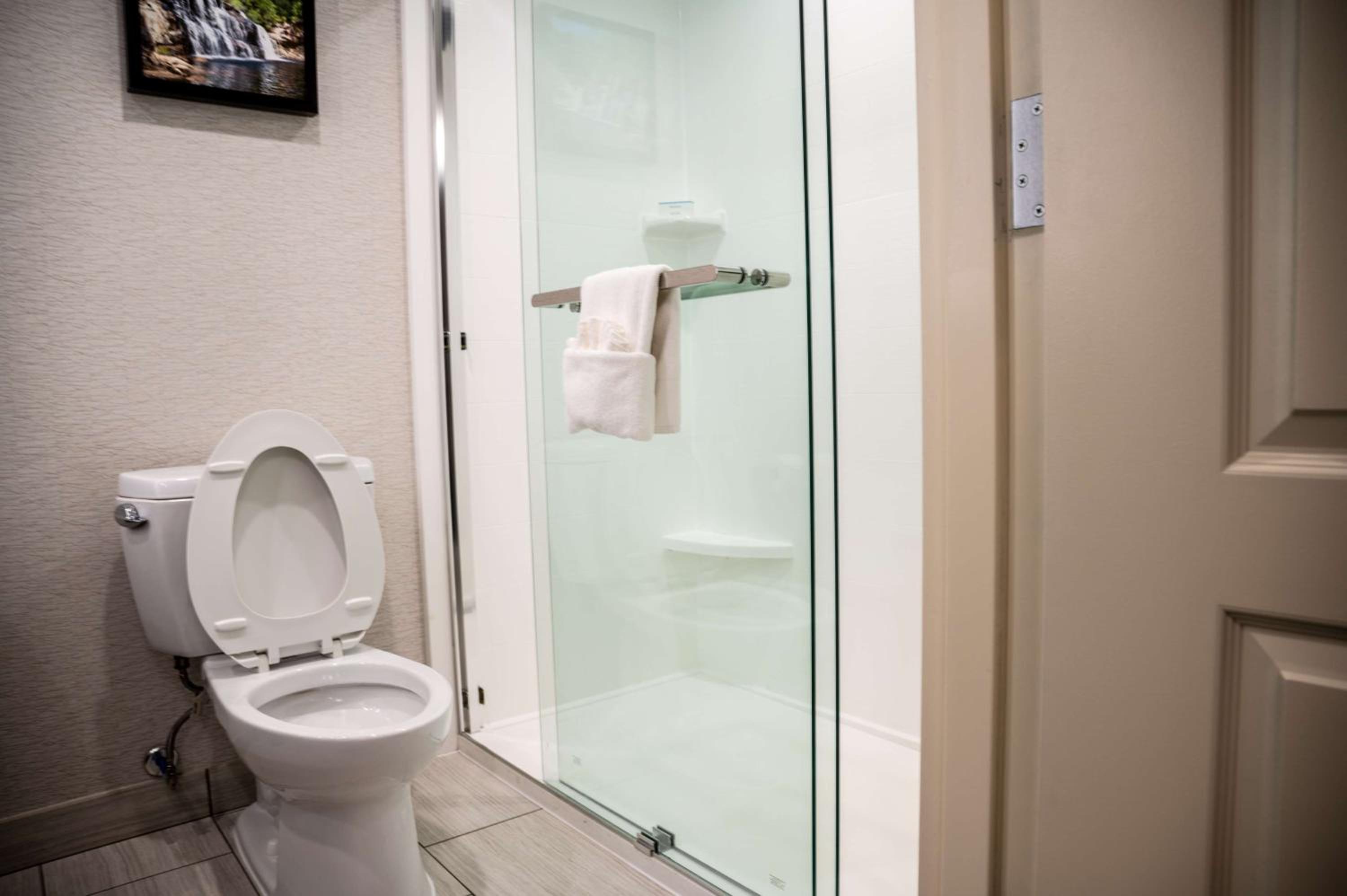 Fayetteville Vacations - Hilton Garden Inn Fayetteville/Fort Bragg - Property Image 11
