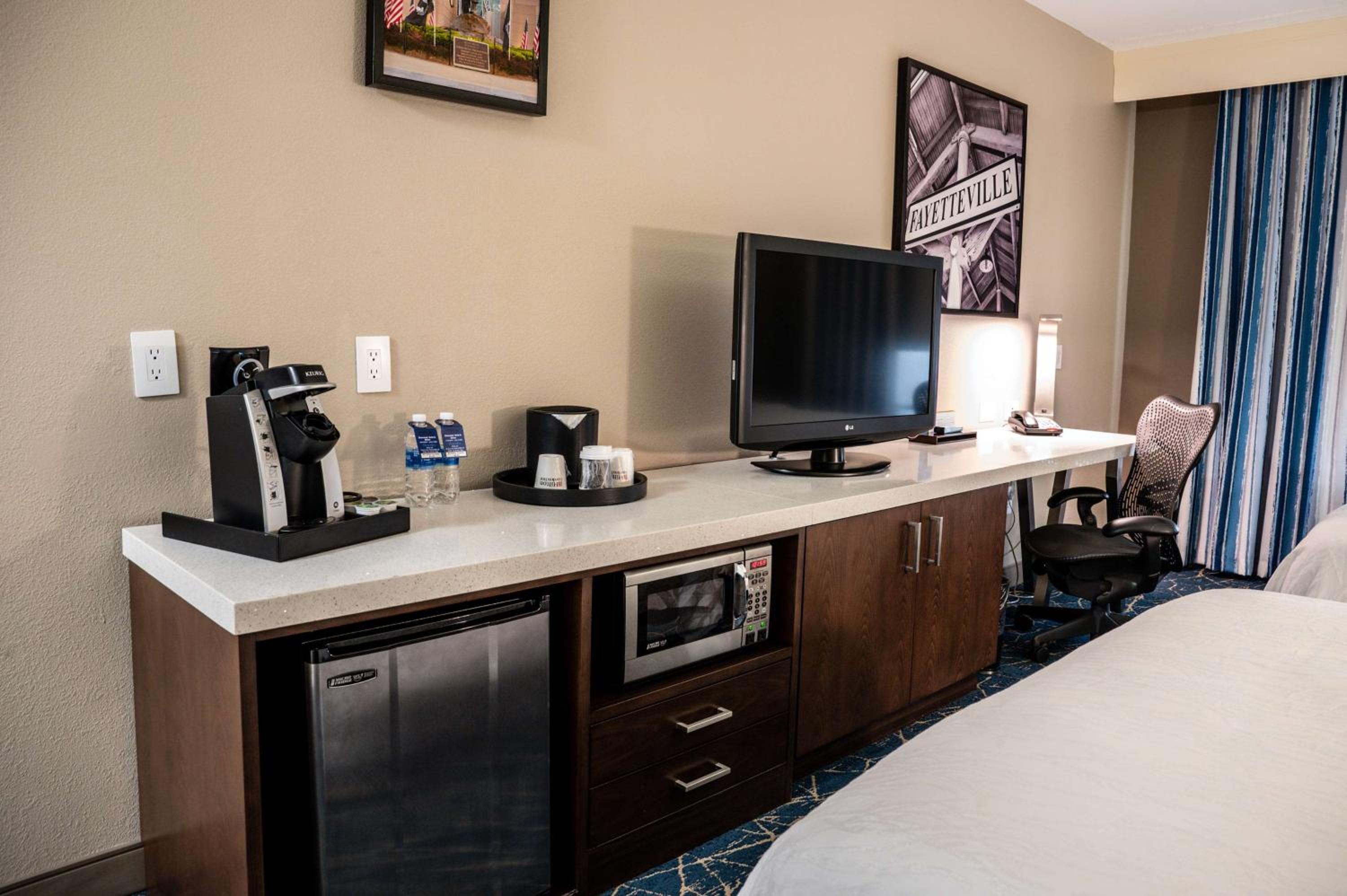 Fayetteville Vacations - Hilton Garden Inn Fayetteville/Fort Bragg - Property Image 24