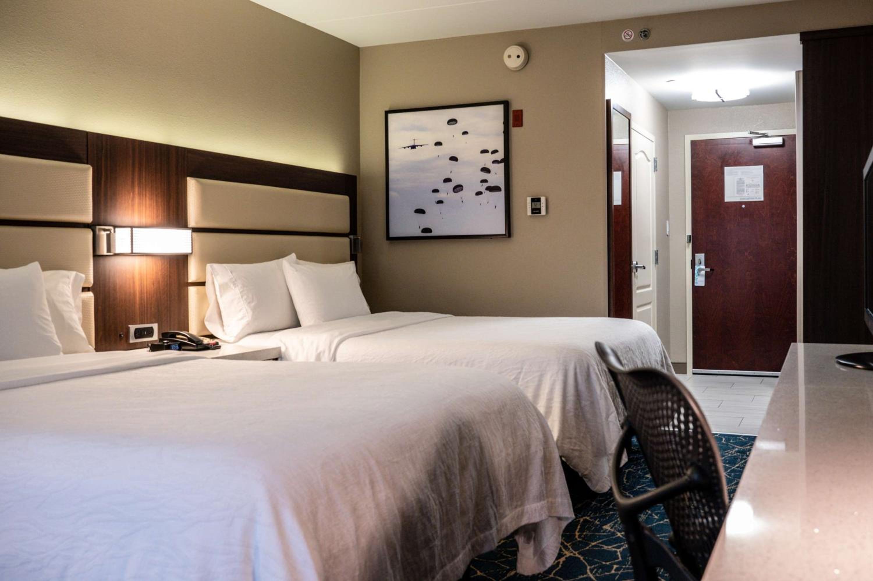 Fayetteville Vacations - Hilton Garden Inn Fayetteville/Fort Bragg - Property Image 30
