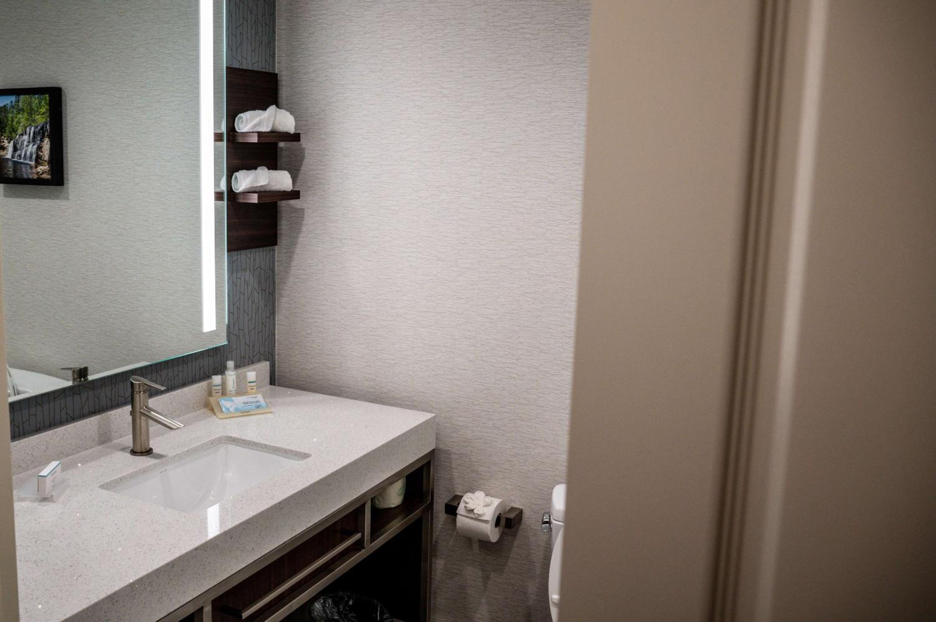 Fayetteville Vacations - Hilton Garden Inn Fayetteville/Fort Bragg - Property Image 75