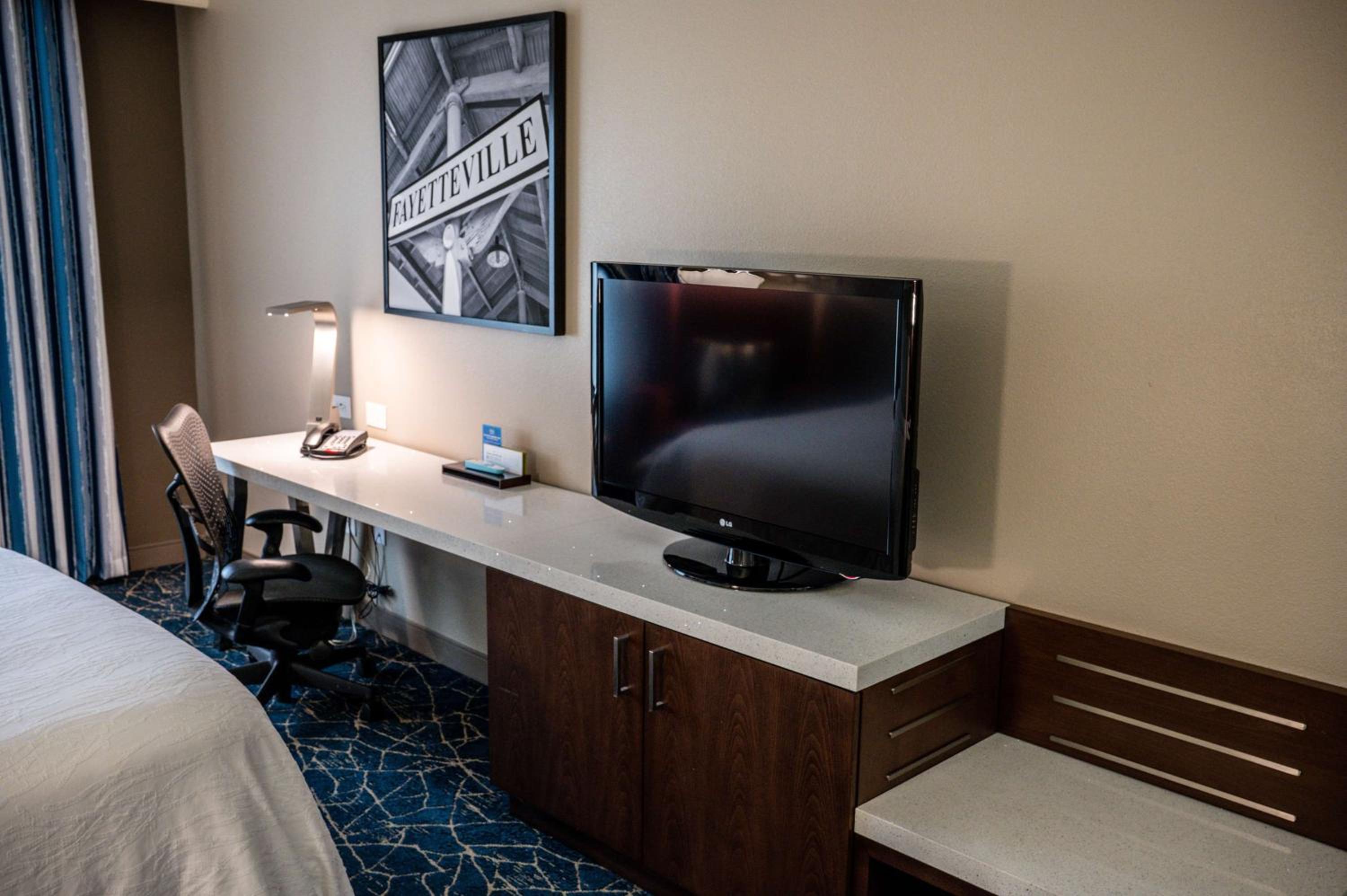 Fayetteville Vacations - Hilton Garden Inn Fayetteville/Fort Bragg - Property Image 98