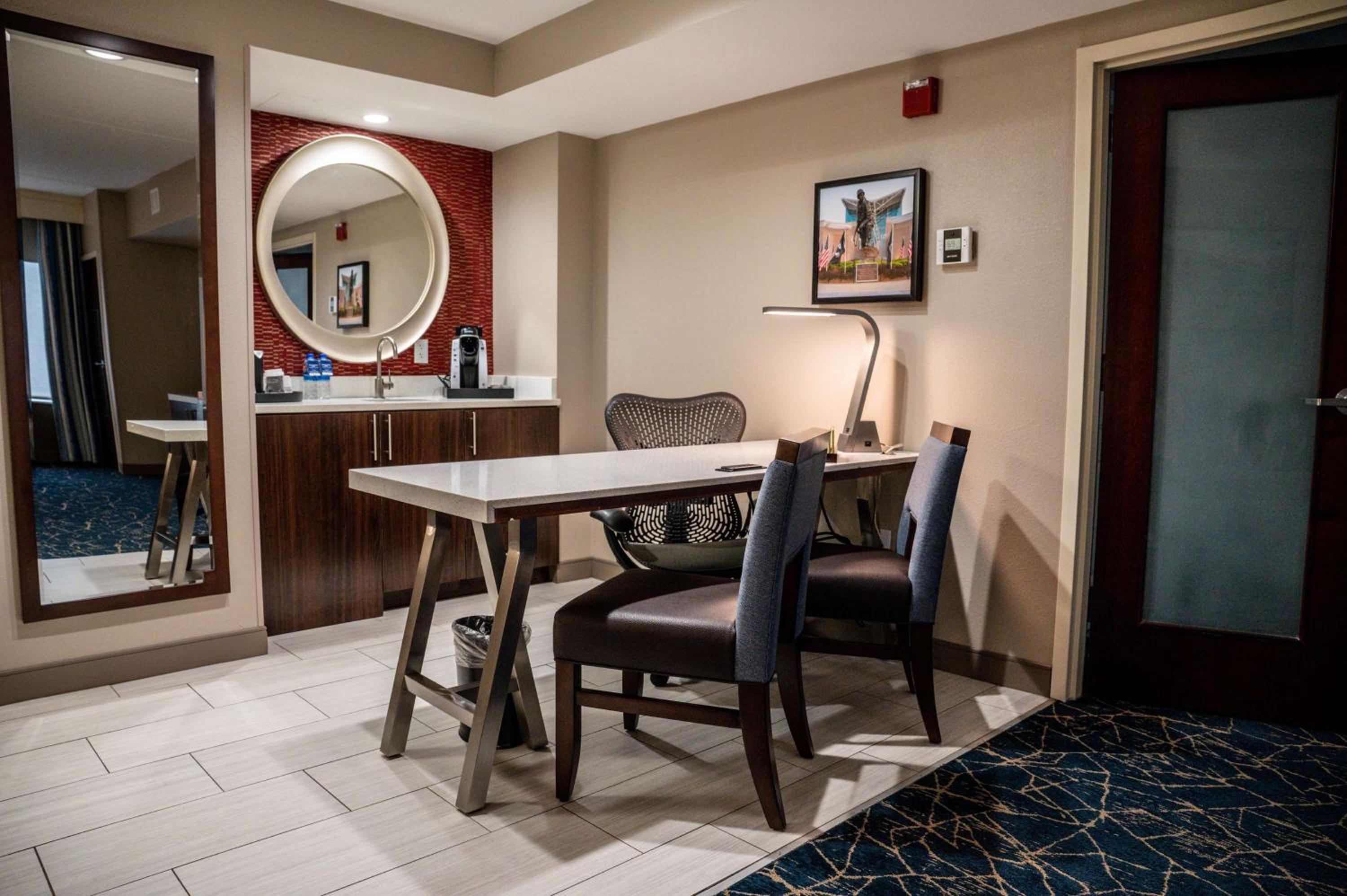 Fayetteville Vacations - Hilton Garden Inn Fayetteville/Fort Bragg - Property Image 39