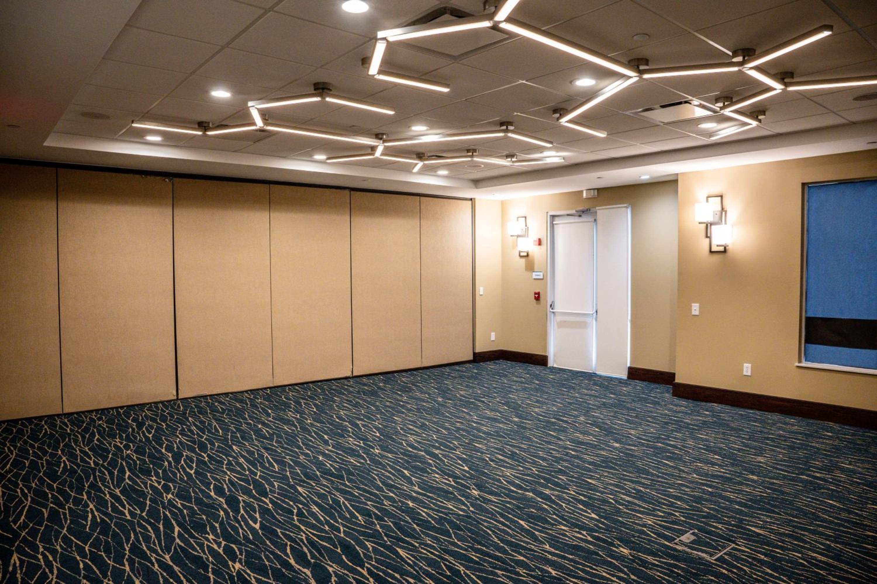 Fayetteville Vacations - Hilton Garden Inn Fayetteville/Fort Bragg - Property Image 40