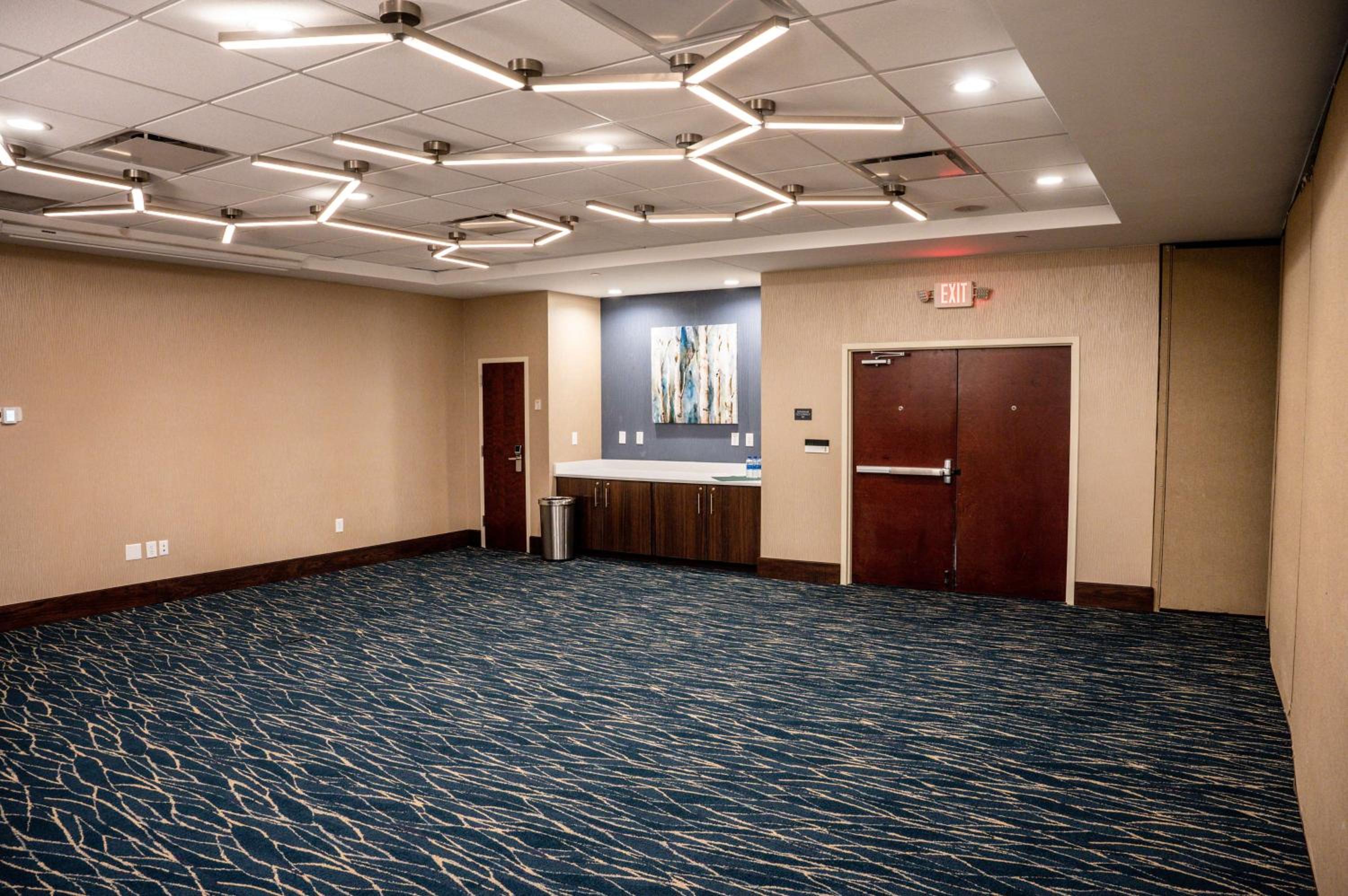 Fayetteville Vacations - Hilton Garden Inn Fayetteville/Fort Bragg - Property Image 42