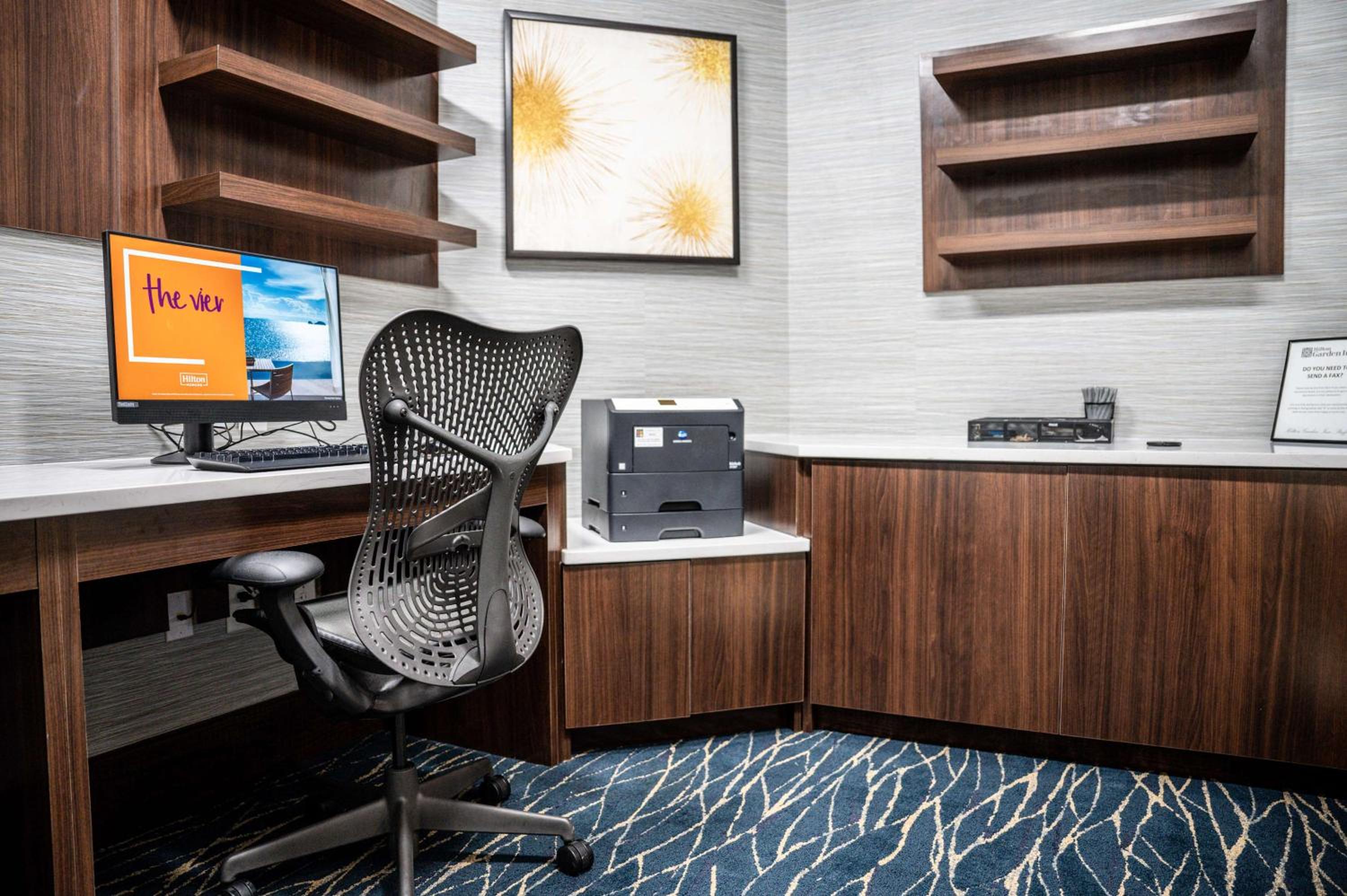 Fayetteville Vacations - Hilton Garden Inn Fayetteville/Fort Bragg - Property Image 111