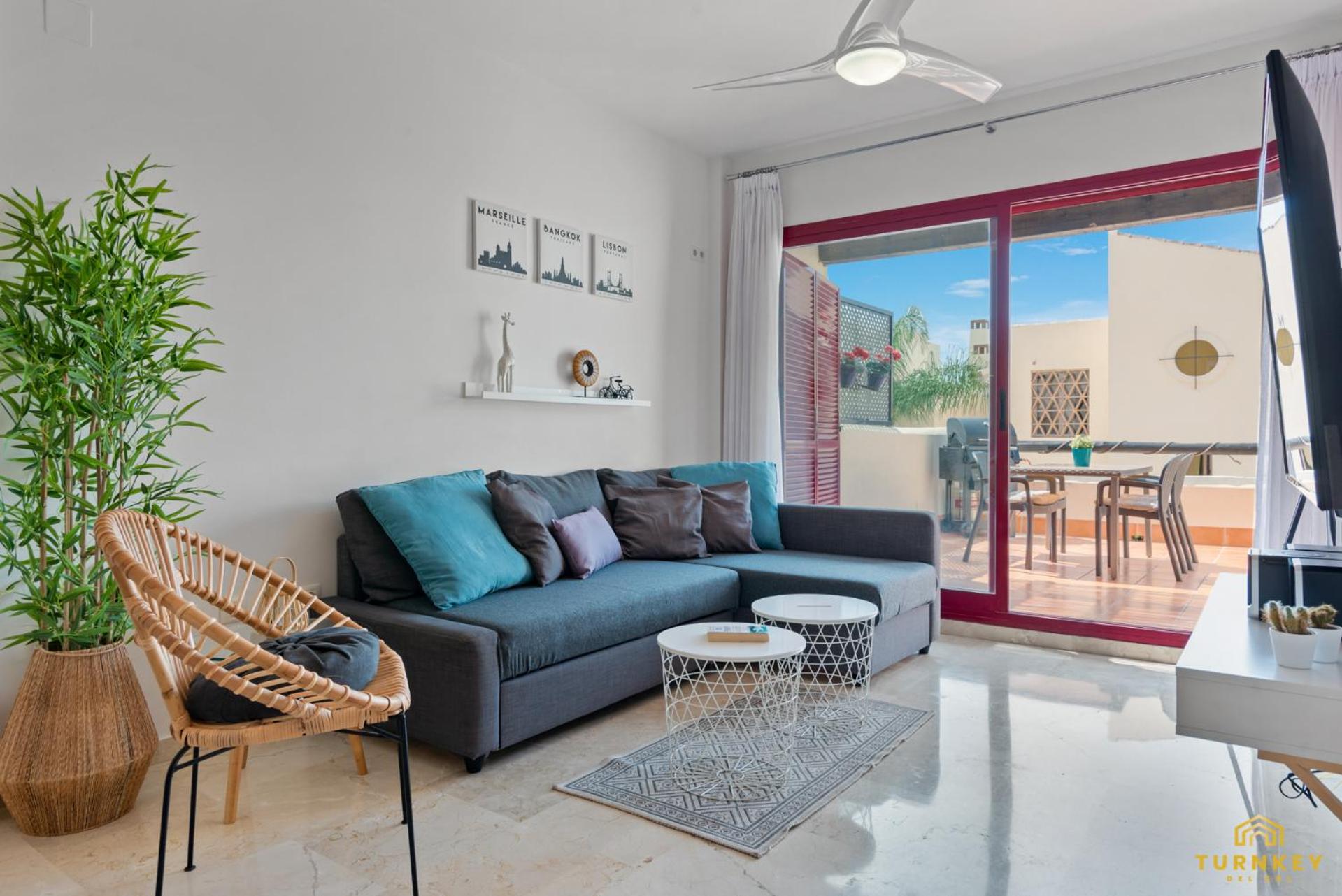 Beautiful penthouse in Casares with rooftop terrace and seaview