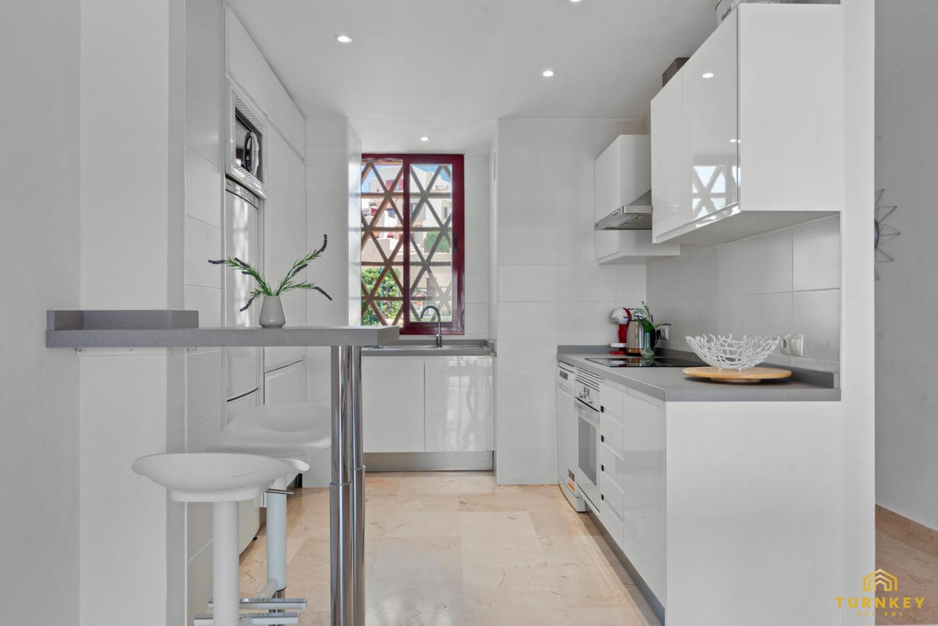Beautiful penthouse in Casares with rooftop terrace and seaview