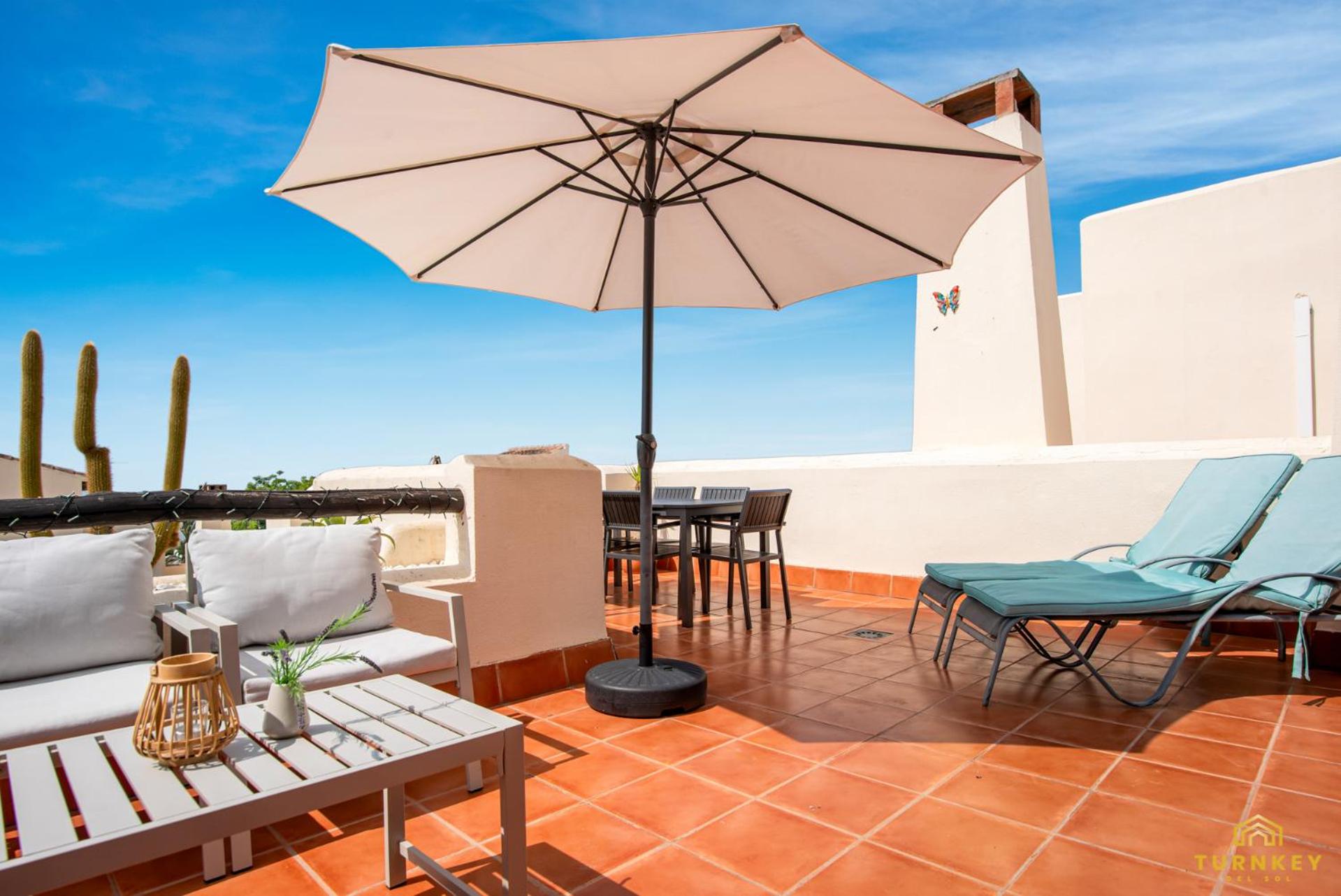 Beautiful penthouse in Casares with rooftop terrace and seaview