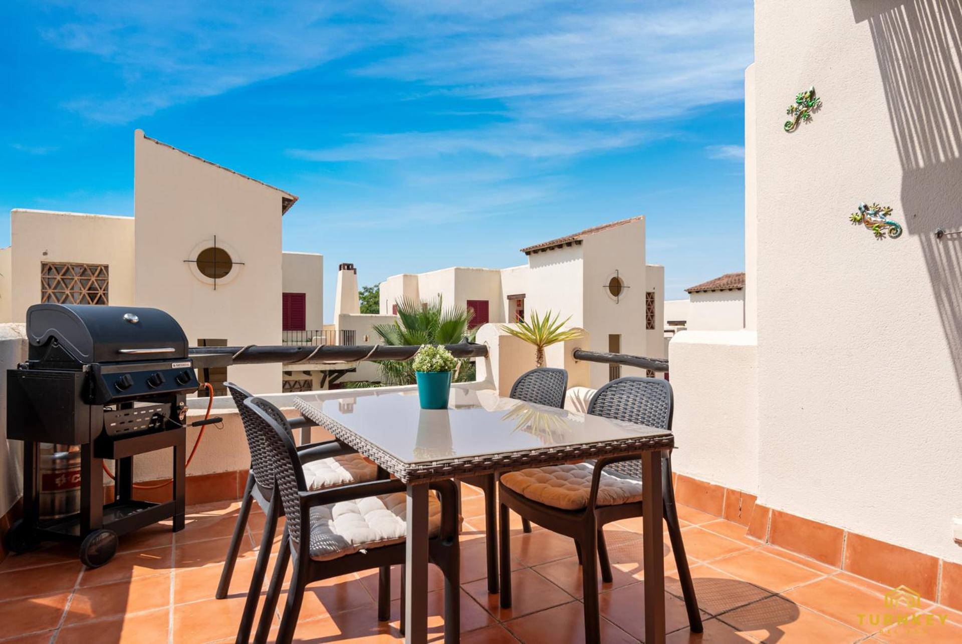 Beautiful penthouse in Casares with rooftop terrace and seaview