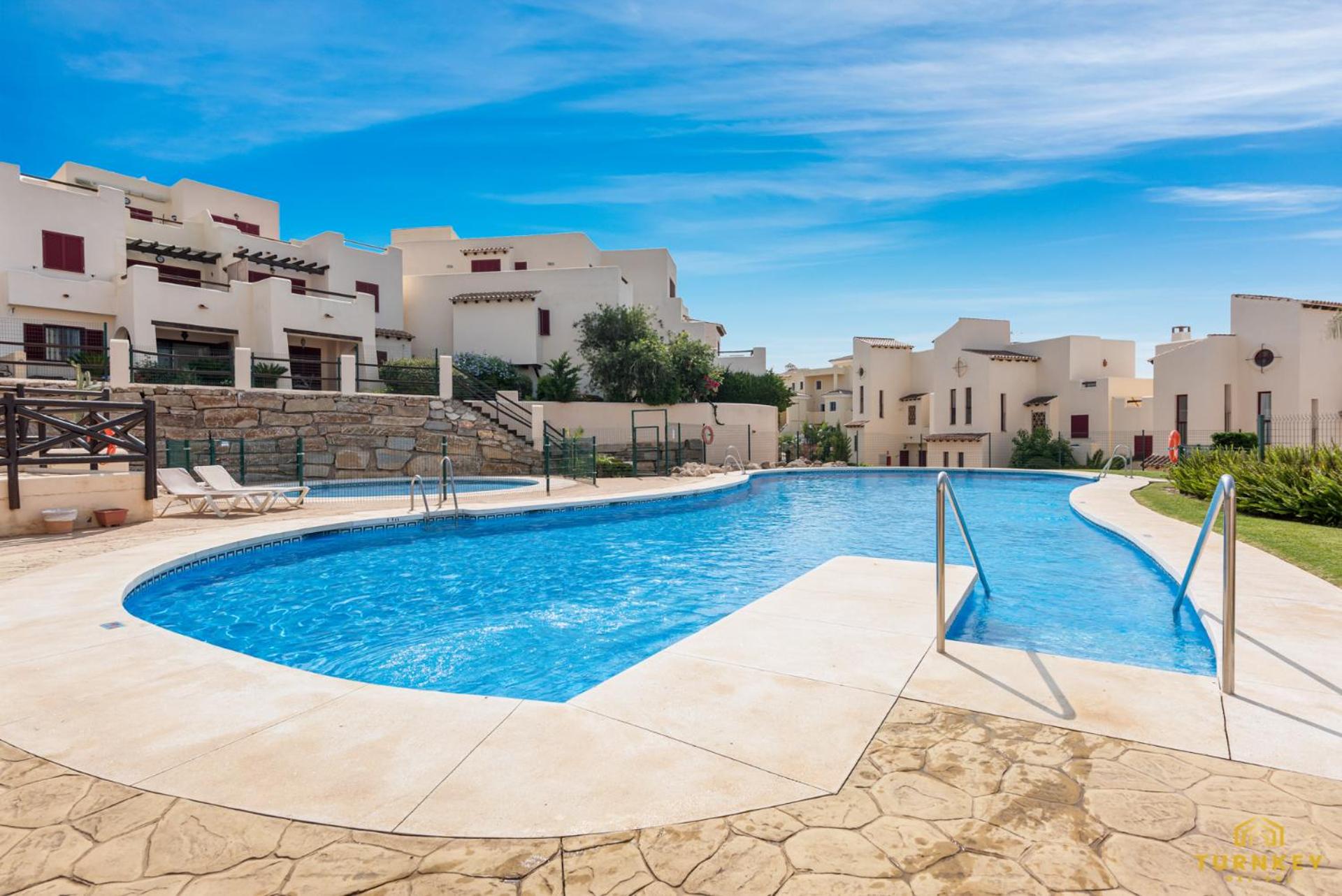 Beautiful penthouse in Casares with rooftop terrace and seaview