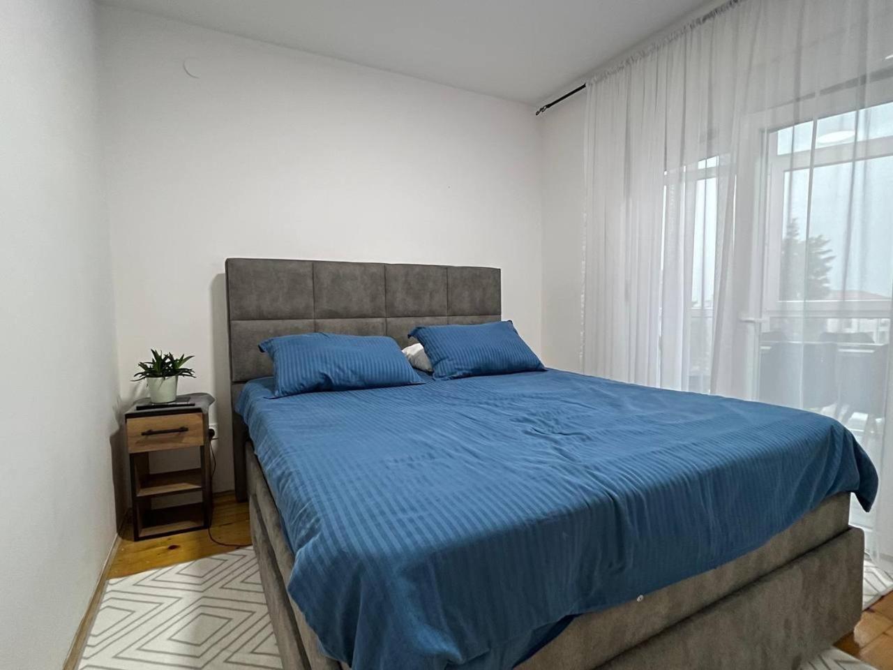 Apartmani Komatina Đenovići 3 LUX view 3