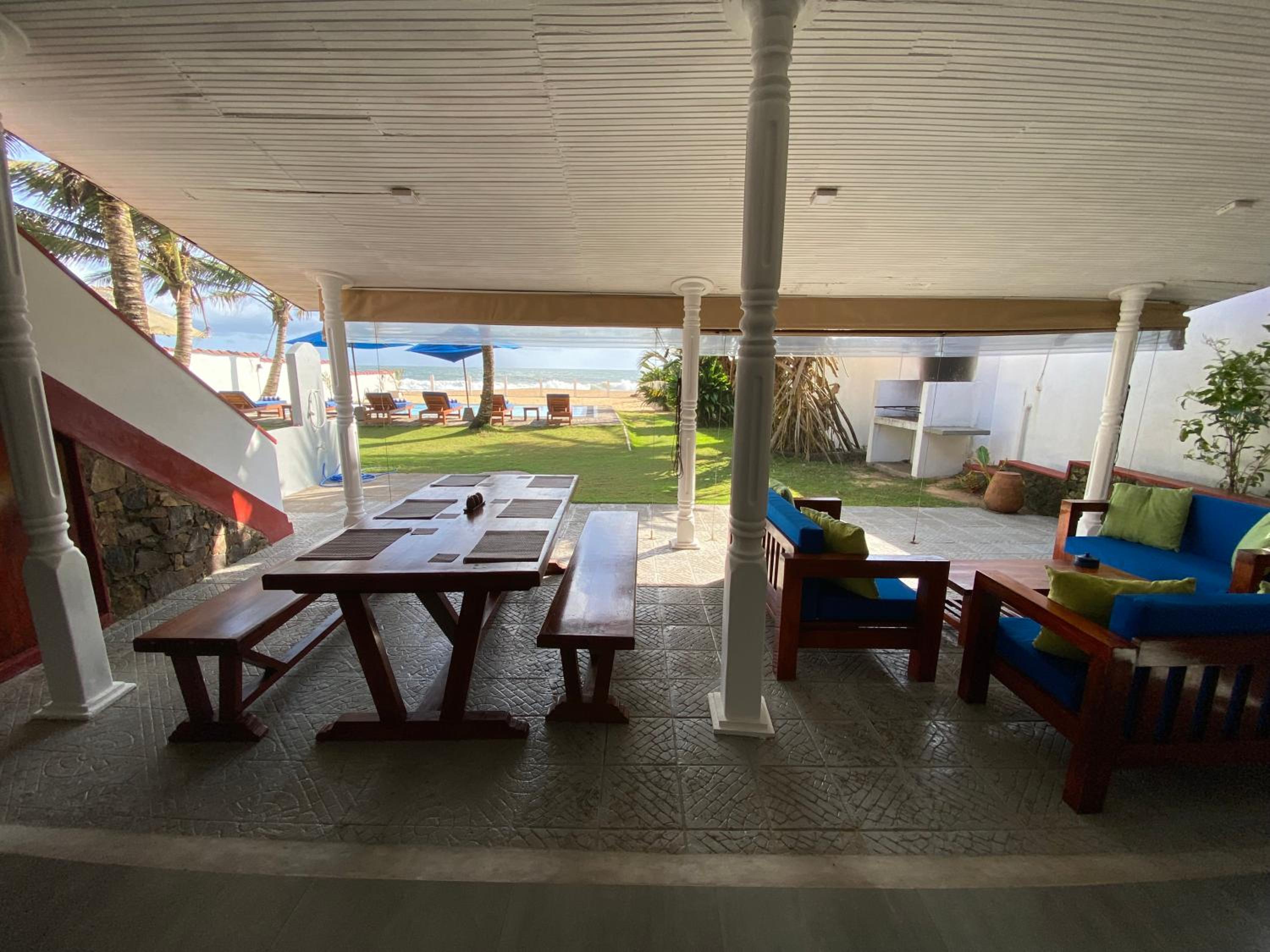Tropical Beach House Hikkaduwa view 2