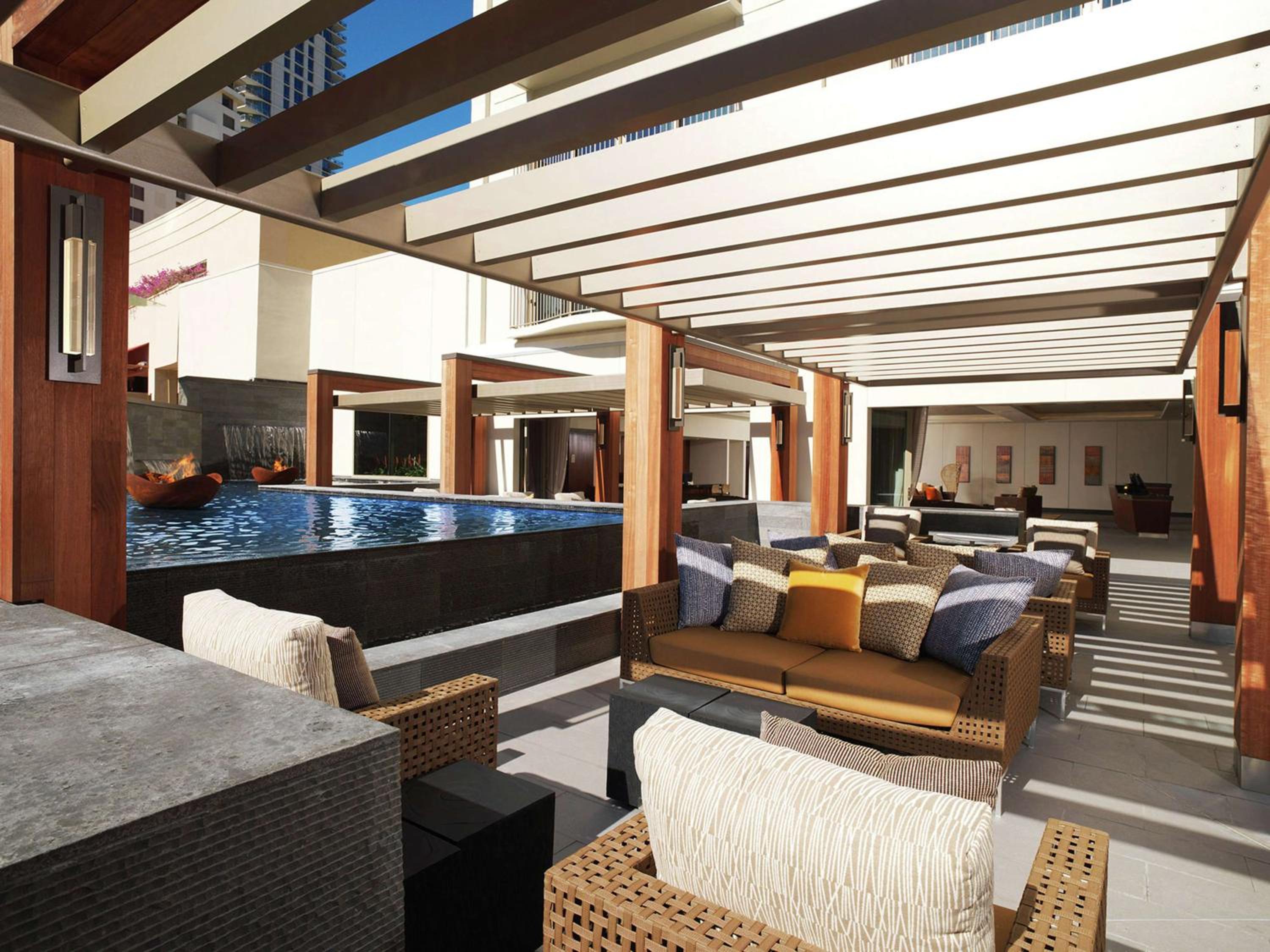 Hilton Grand Vacations Club Hokulani Waikiki Honolulu 2