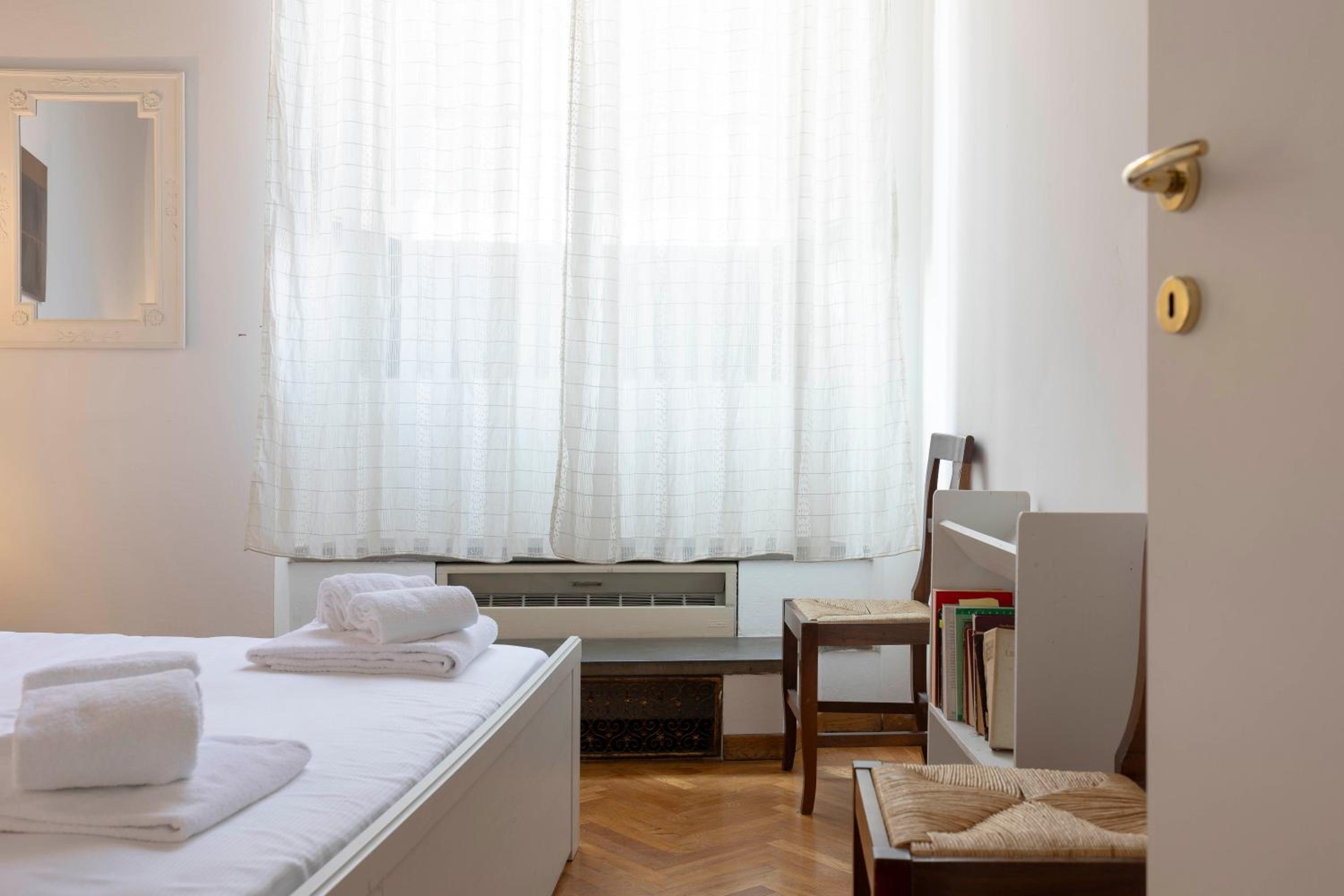 Ponte Vecchio Deluxe Apartment