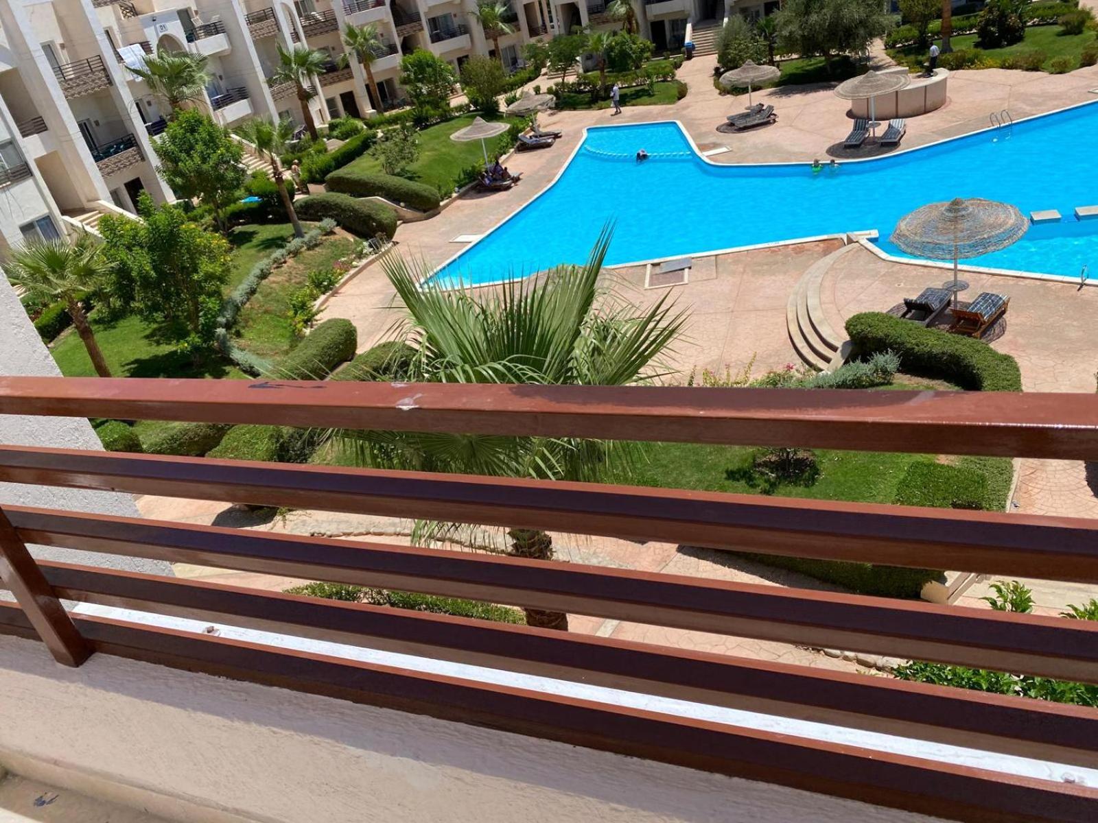 Luxus Designer Apartment in Sunny Lakes 2 ganz nah am Zentrum Naama Bay 75 m2 direkt am Pool - 2 Bakone Obergeschoss bis zu 5 Personen buchbar