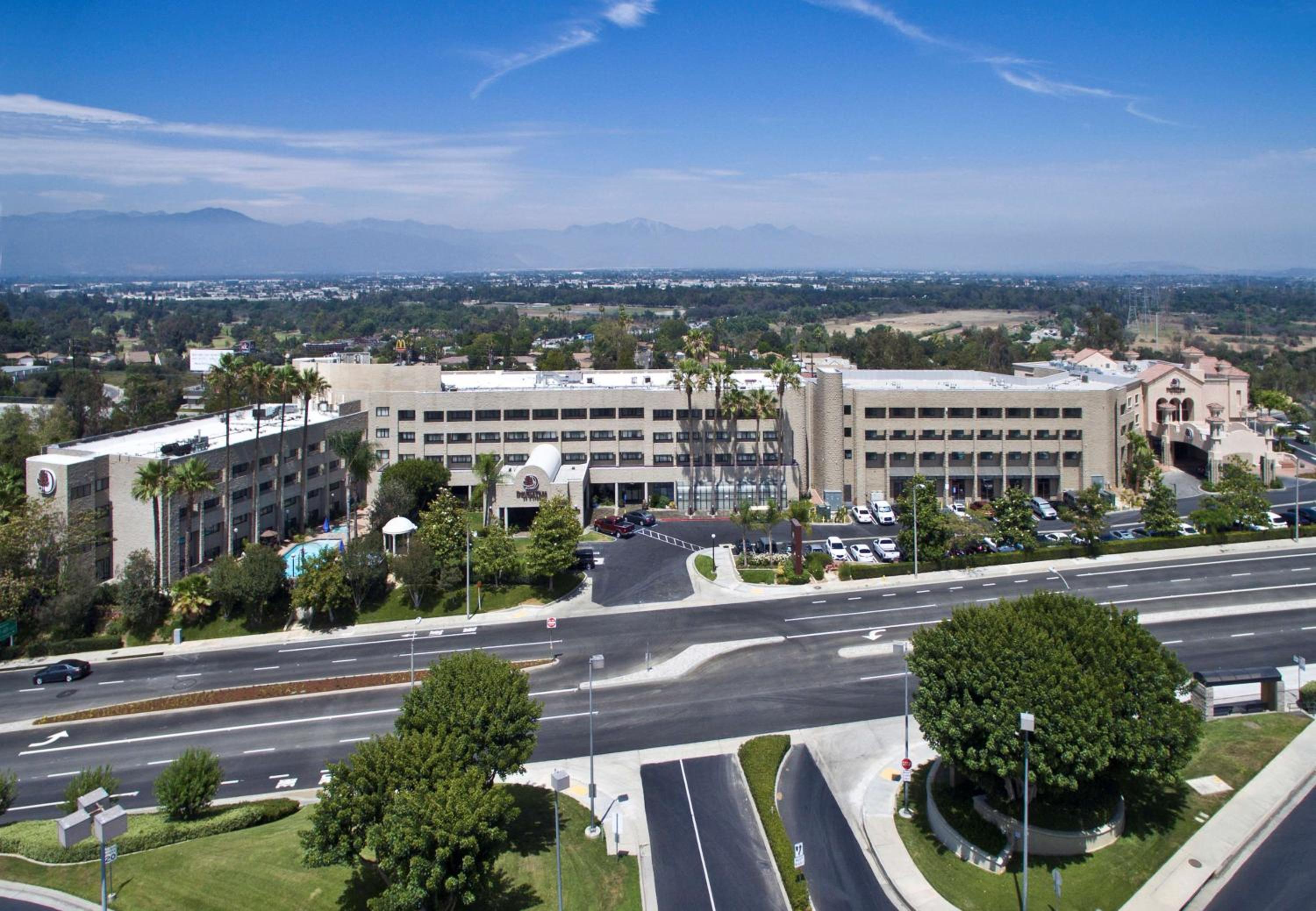 Rosemead Vacations - DoubleTree by Hilton Rosemead - Property Image 13