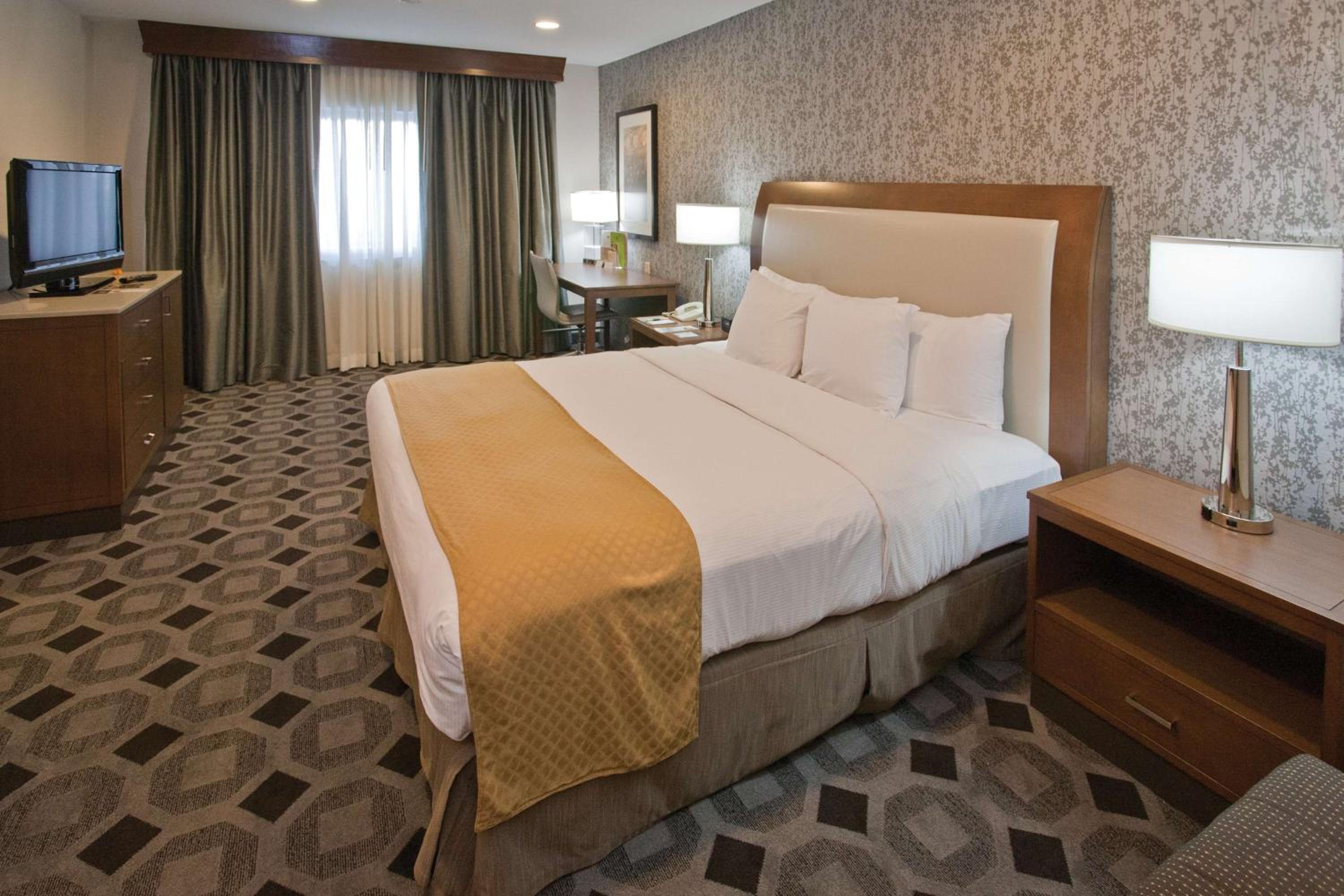 Rosemead Vacations - DoubleTree by Hilton Rosemead - Property Image 22