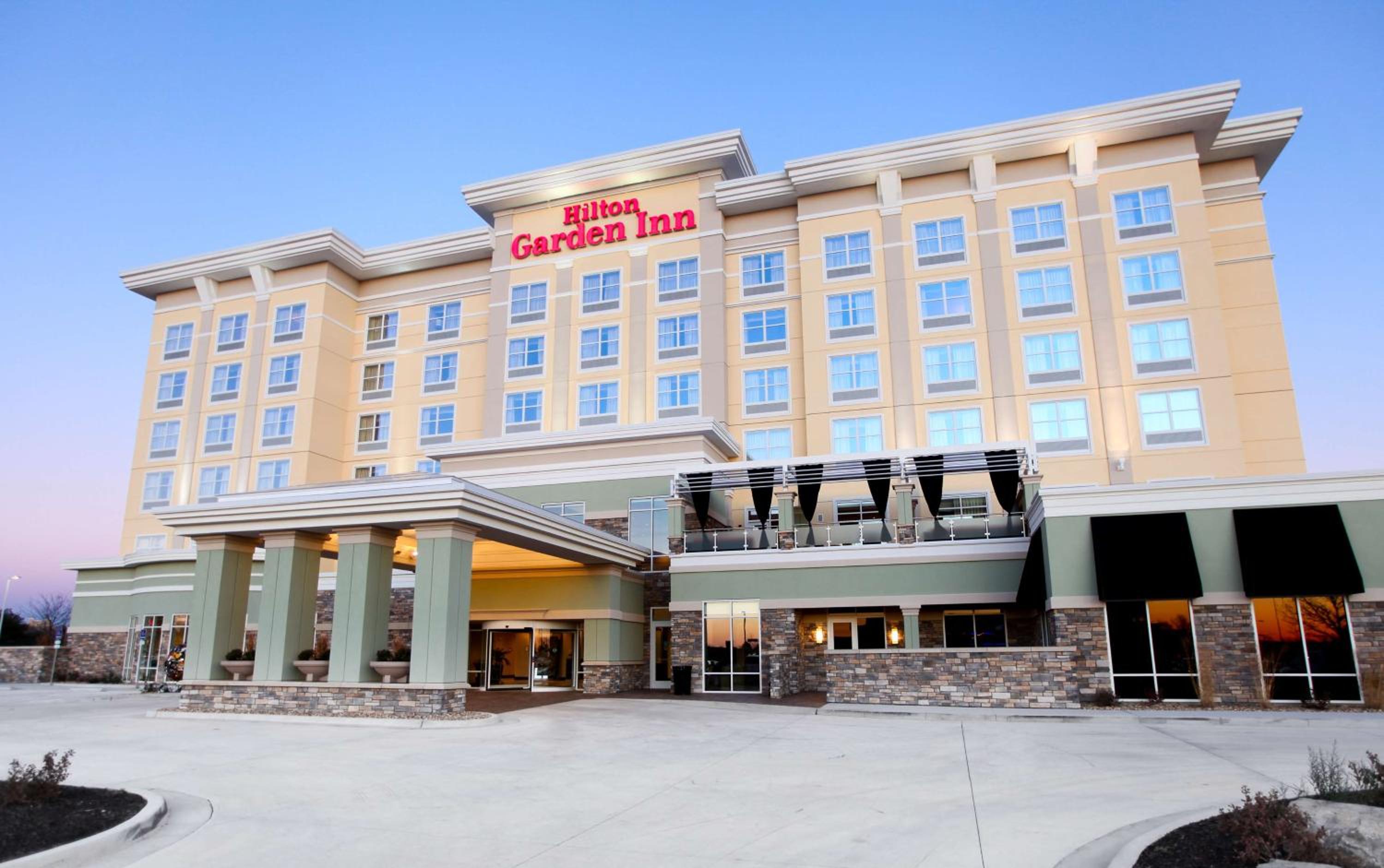 Kansas City Vacations - Hilton Garden Inn Olathe - Property Image 1