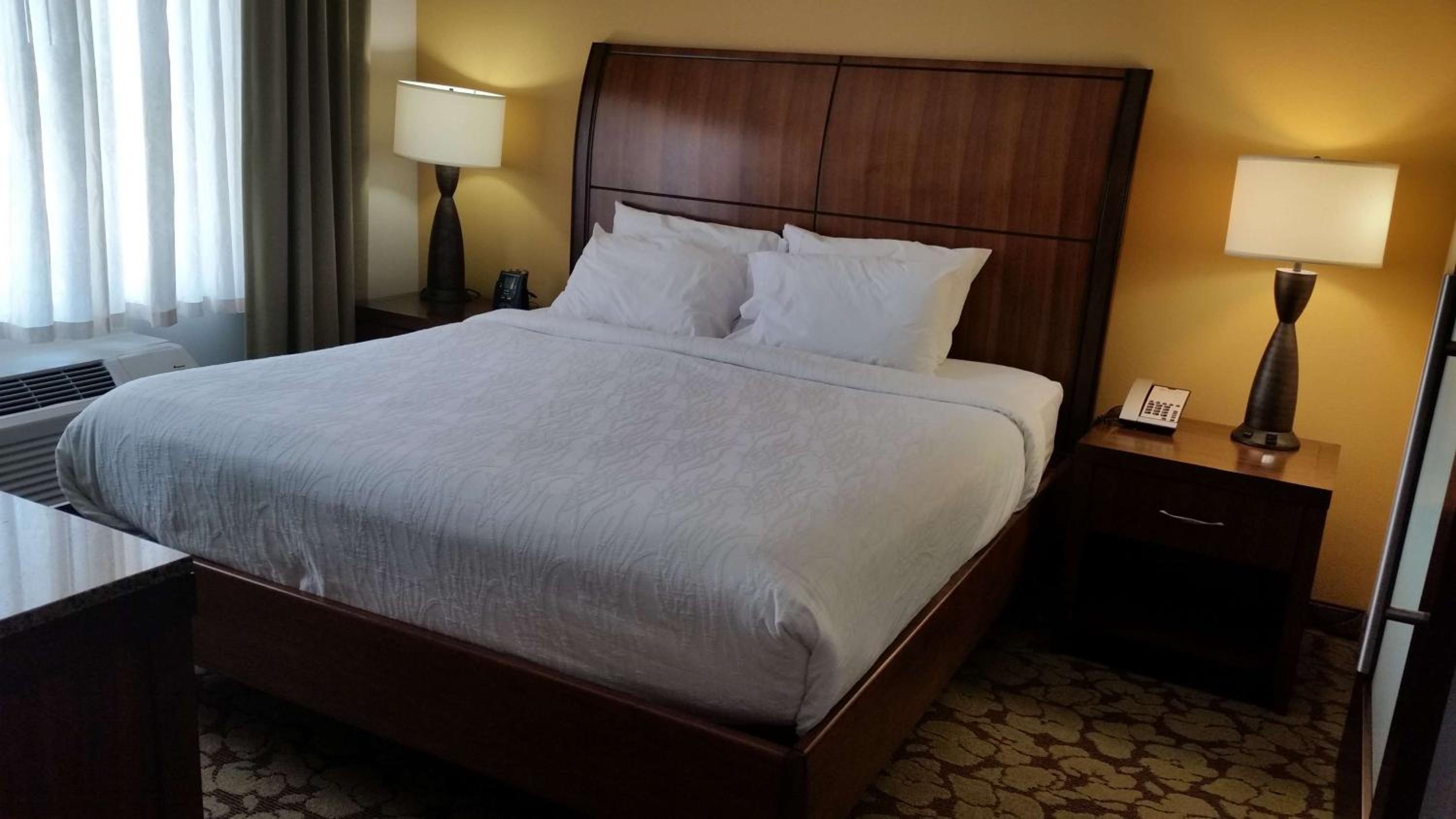 Hilton Garden Inn Olathe - Property Image 10