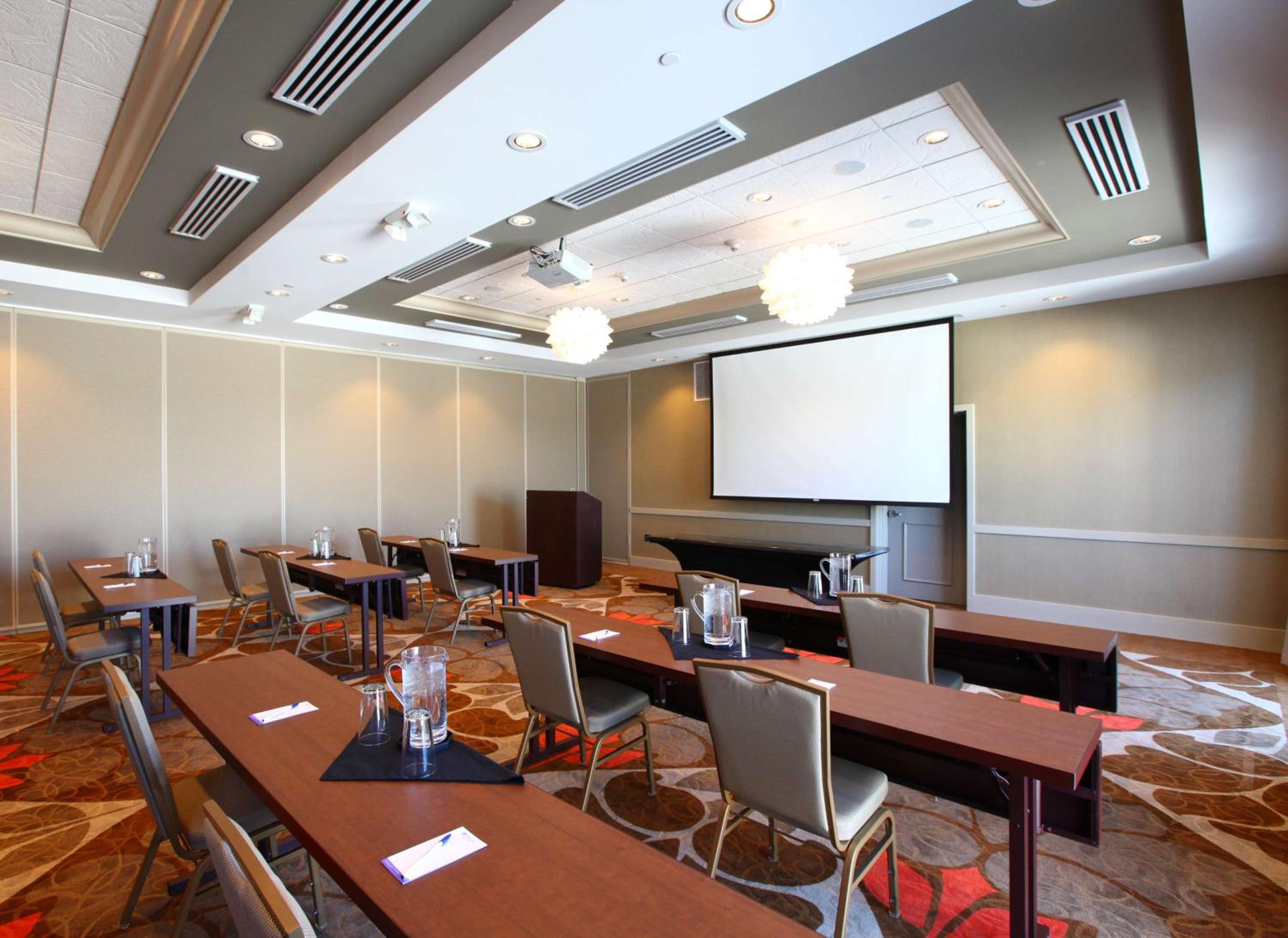 Hilton Garden Inn Olathe - Property Image 4