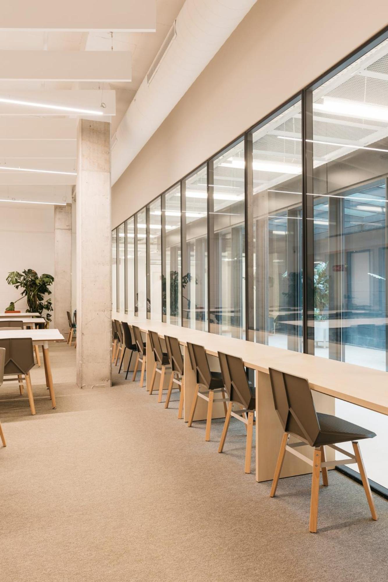 For Students Studying in Barcelona Only - Stunning Spacious Studios and Private Rooms at Pallars Student Accommodation