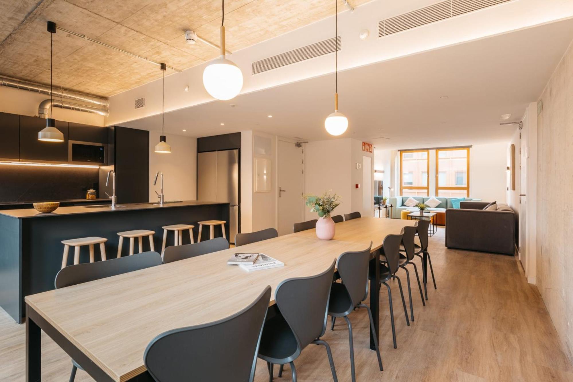 For Students Studying in Barcelona Only - Stunning Spacious Studios and Private Rooms at Pallars Student Accommodation