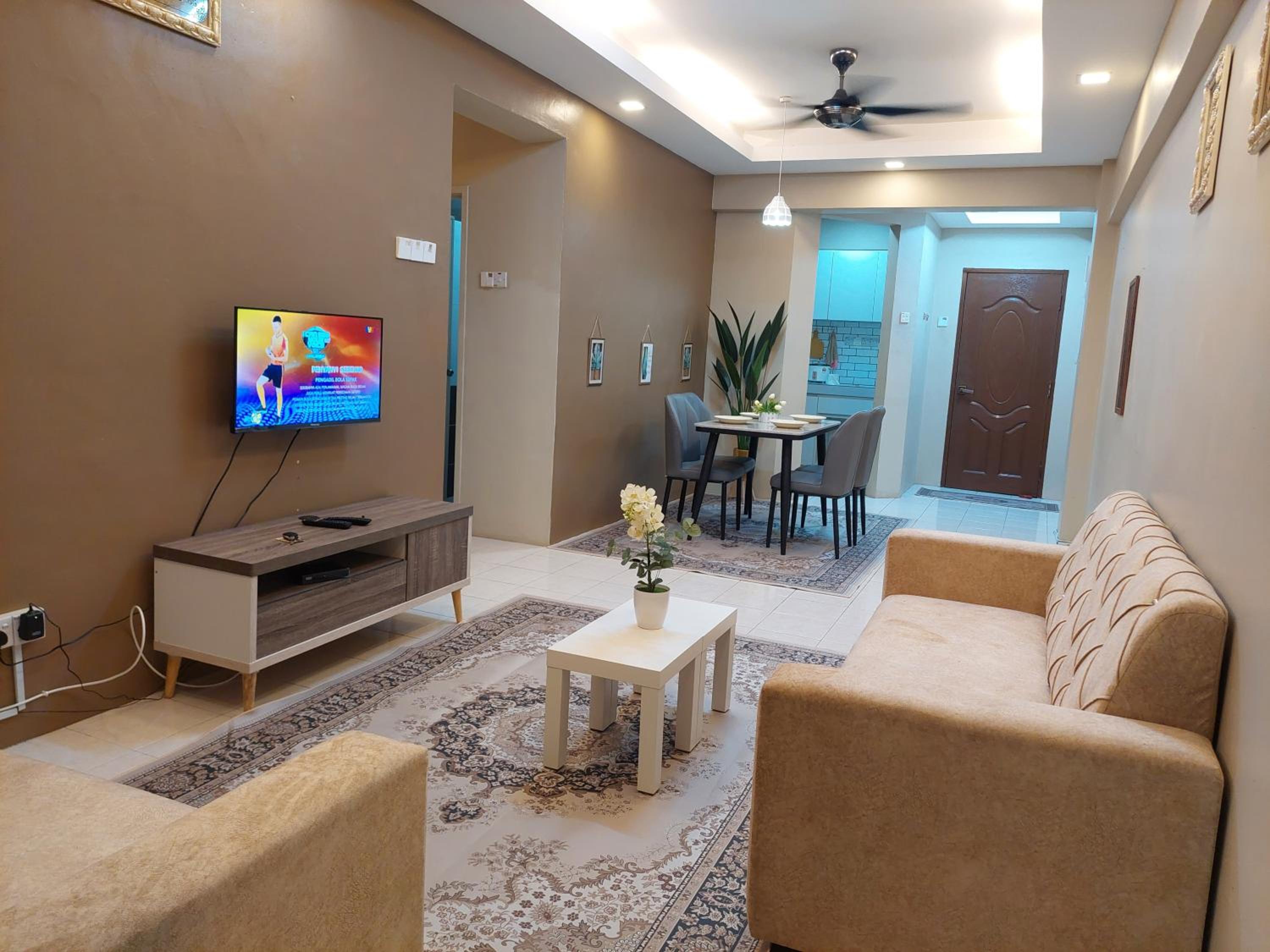 Amir Homestay Bangi @ Seri Putra photo 1