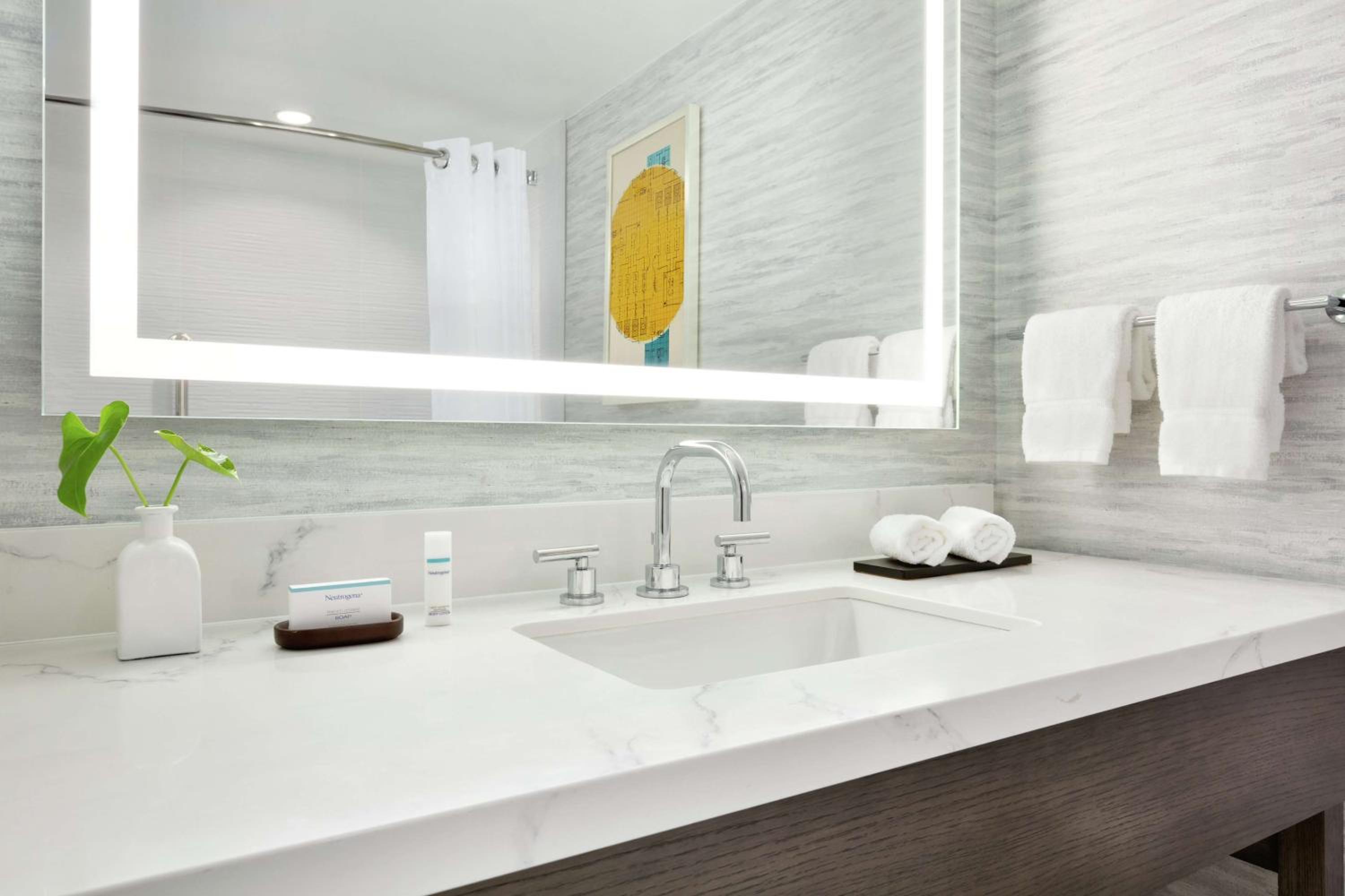 Embassy Suites by Hilton Milpitas Silicon Valley - Property Image 6