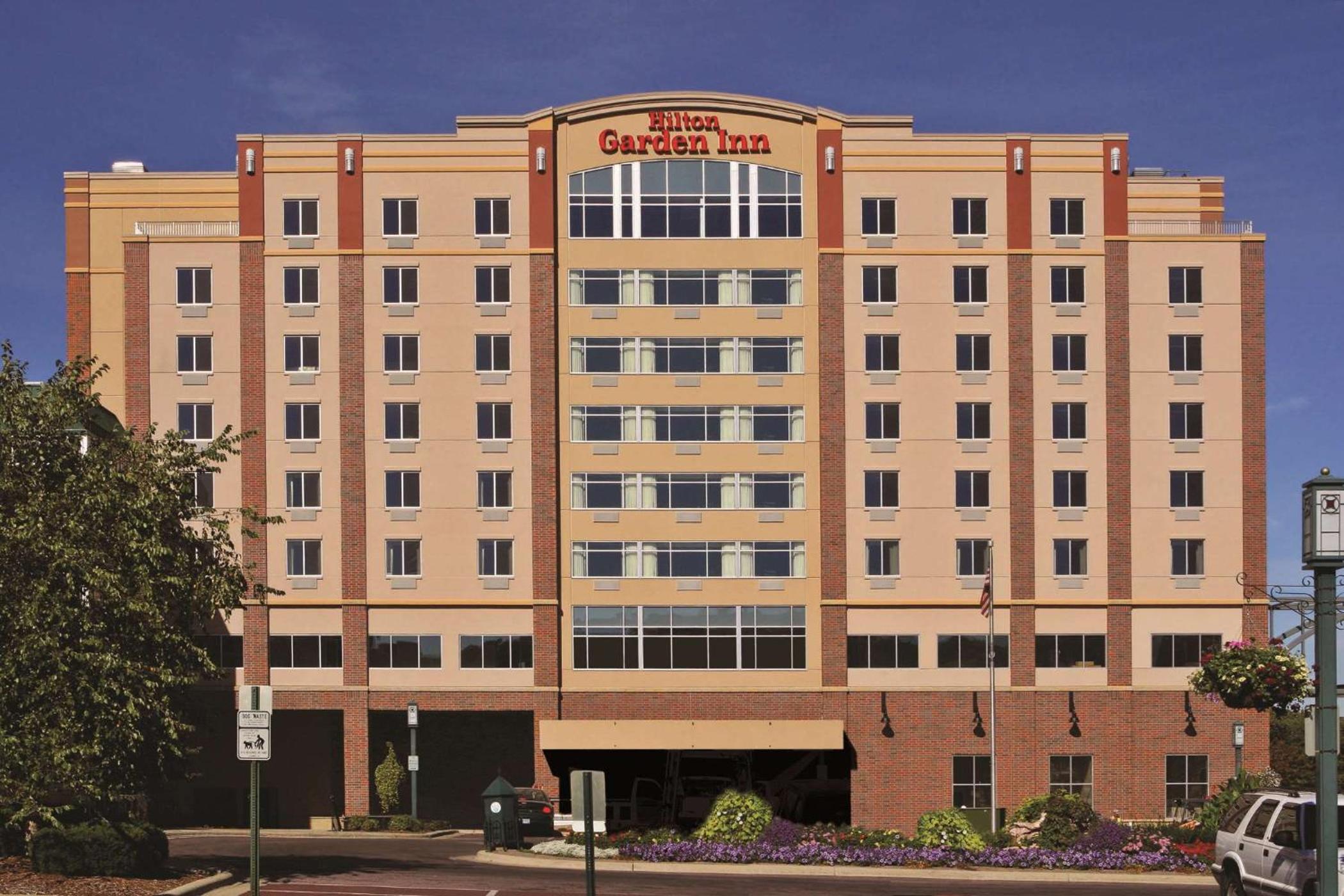 Mankato Vacations - Hilton Garden Inn Mankato Downtown - Property Image 2