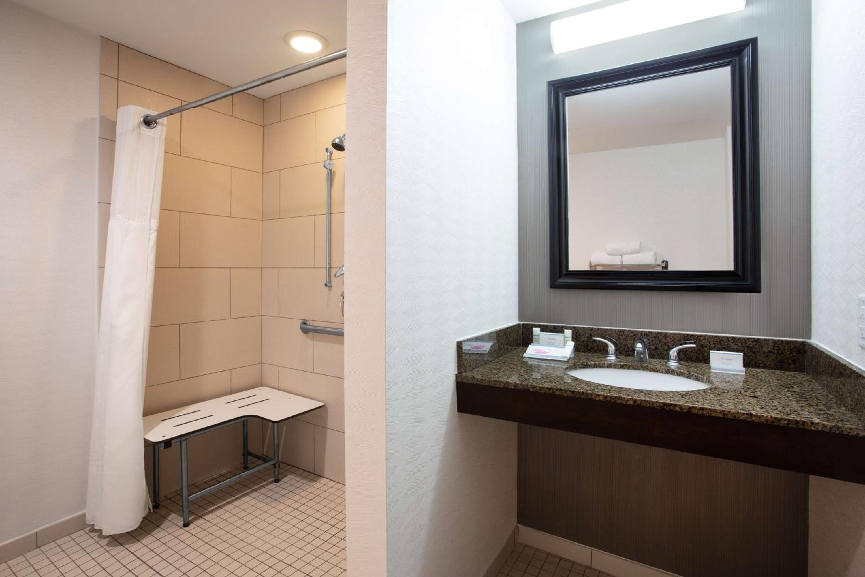 Smyrna Vacations - Hilton Garden Inn Nashville Smyrna - Property Image 8