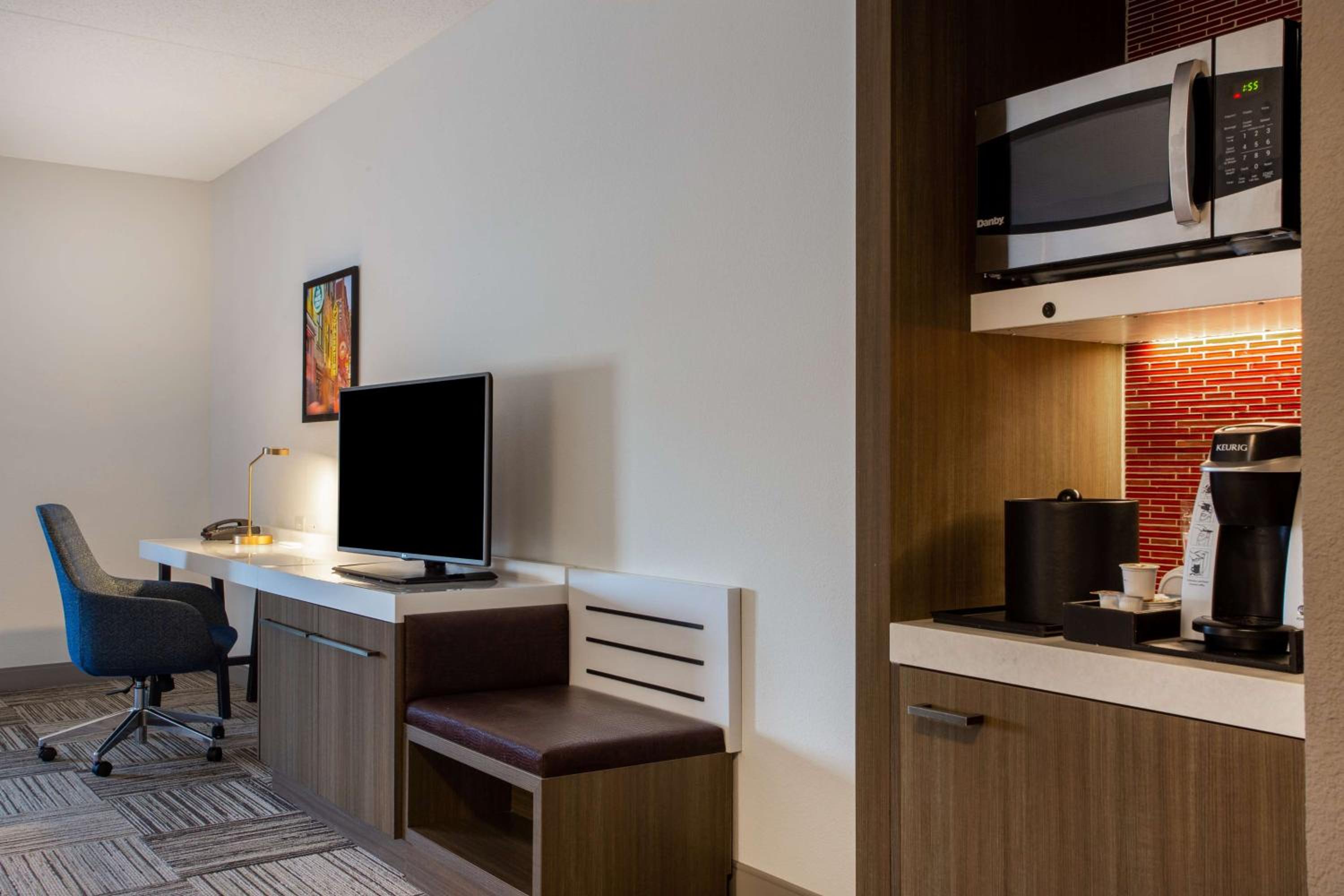 Smyrna Vacations - Hilton Garden Inn Nashville Smyrna - Property Image 18