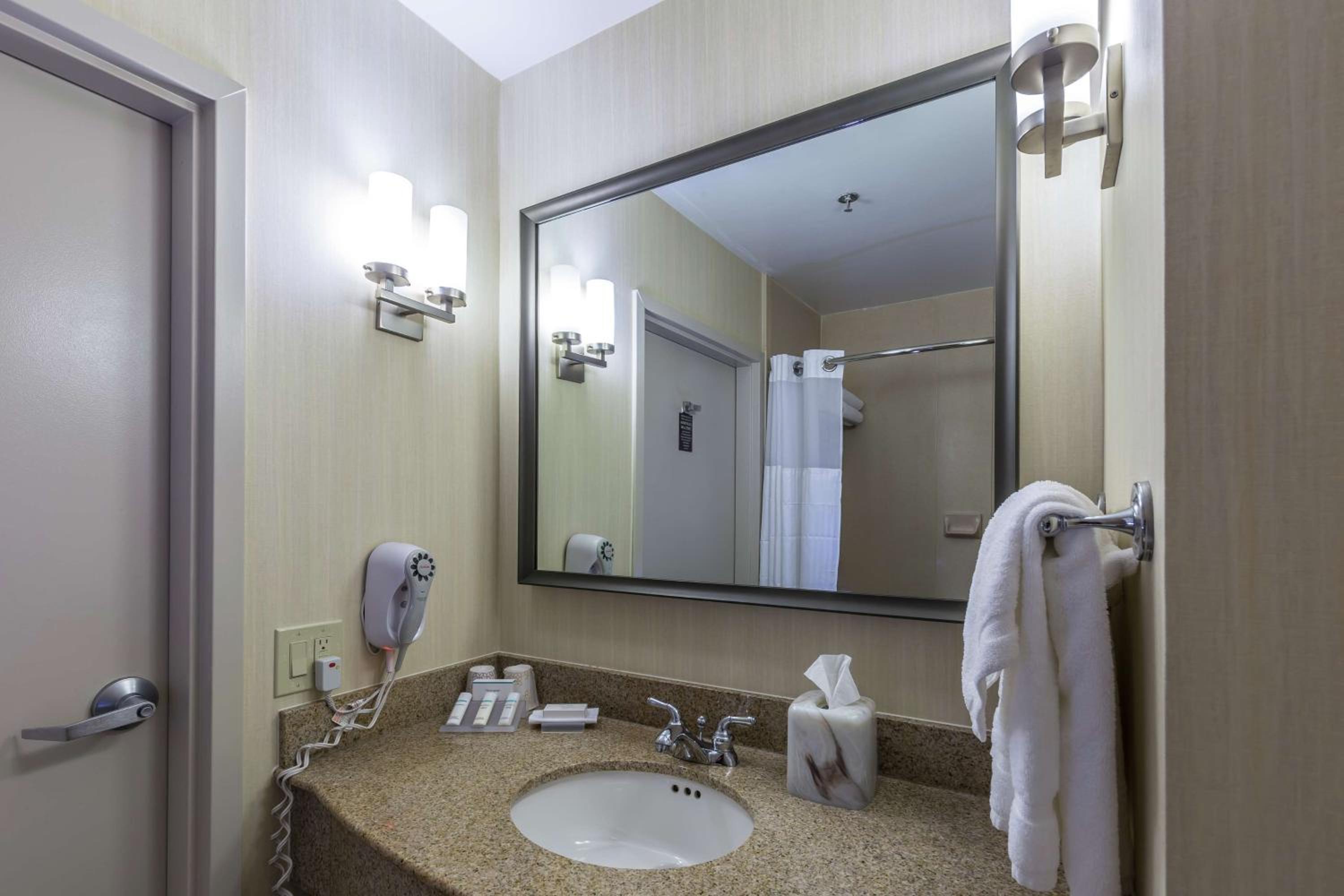 Fairfield Vacations - Hilton Garden Inn Fairfield - Property Image 5
