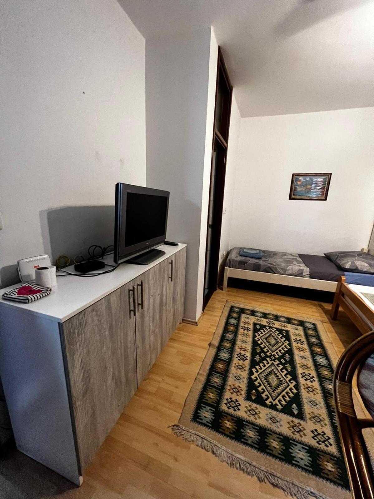 Apartments Azra