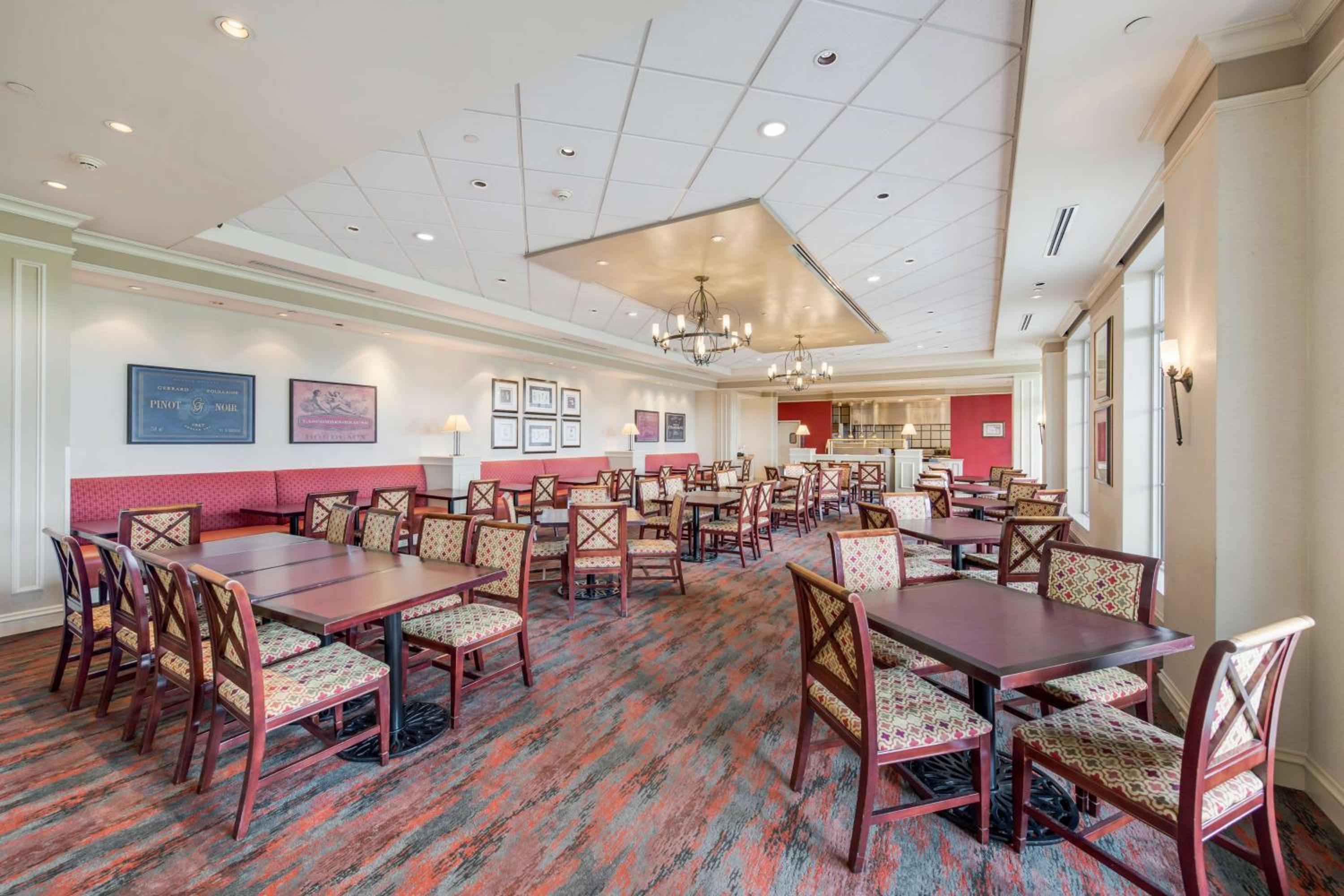 Hilton Garden Inn Suffolk Riverfront - Property Image 1