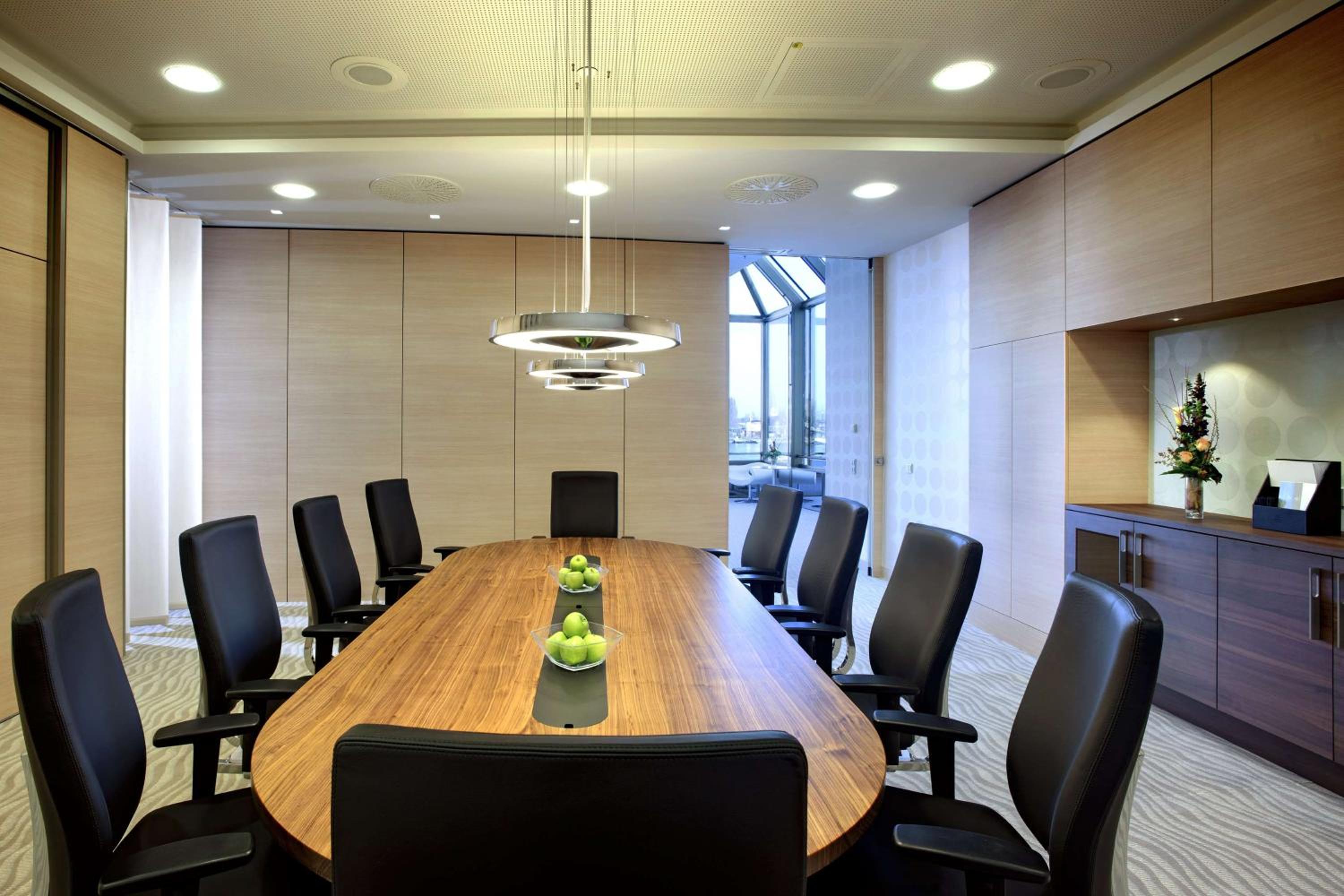 Mainz Vacations - Hilton Mainz - Property Image 3