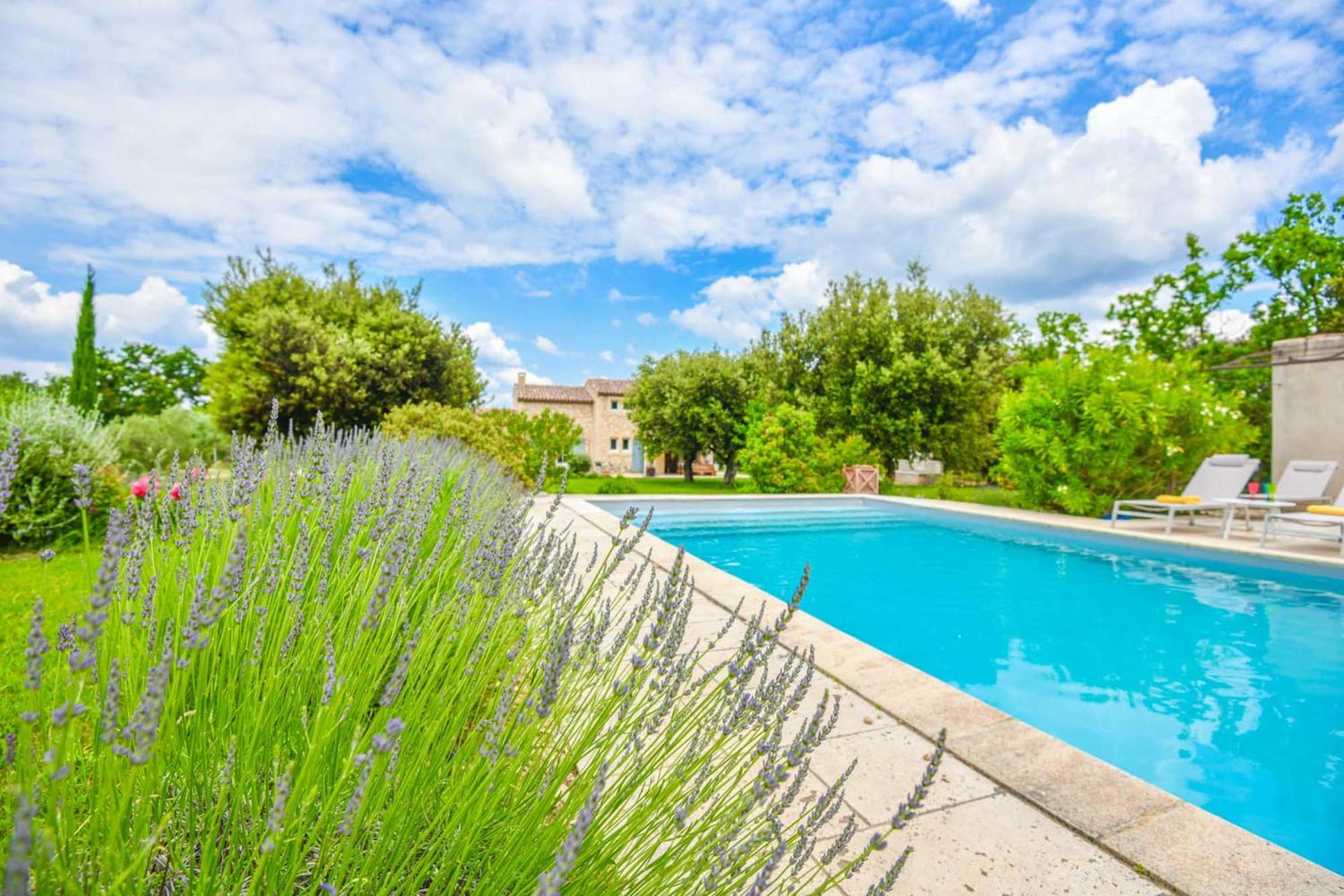 Mas des Chênes Verts 5 ch avec piscine et clim