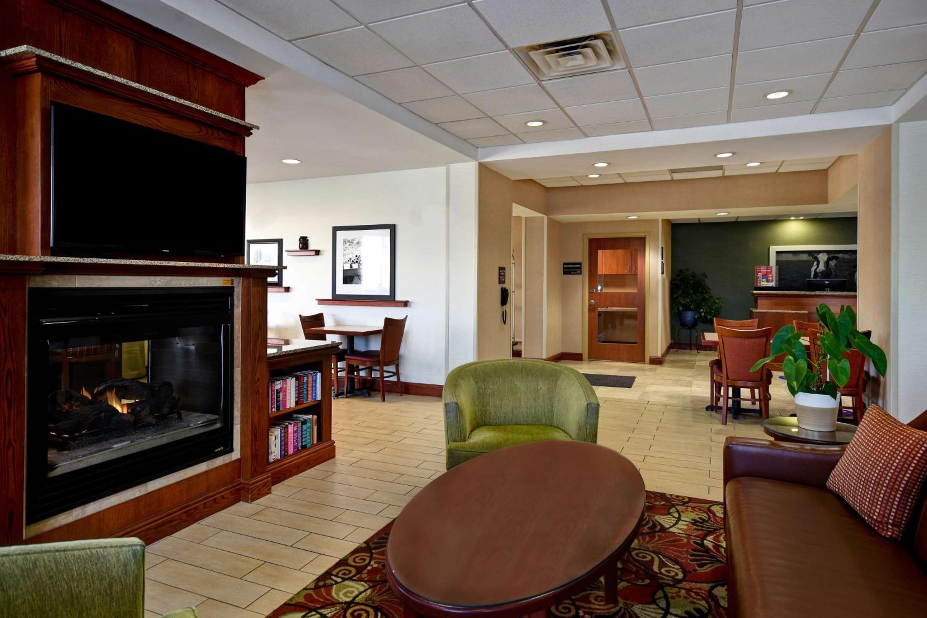 Rutland Vacations - Hampton Inn Rutland/Killington - Property Image 5