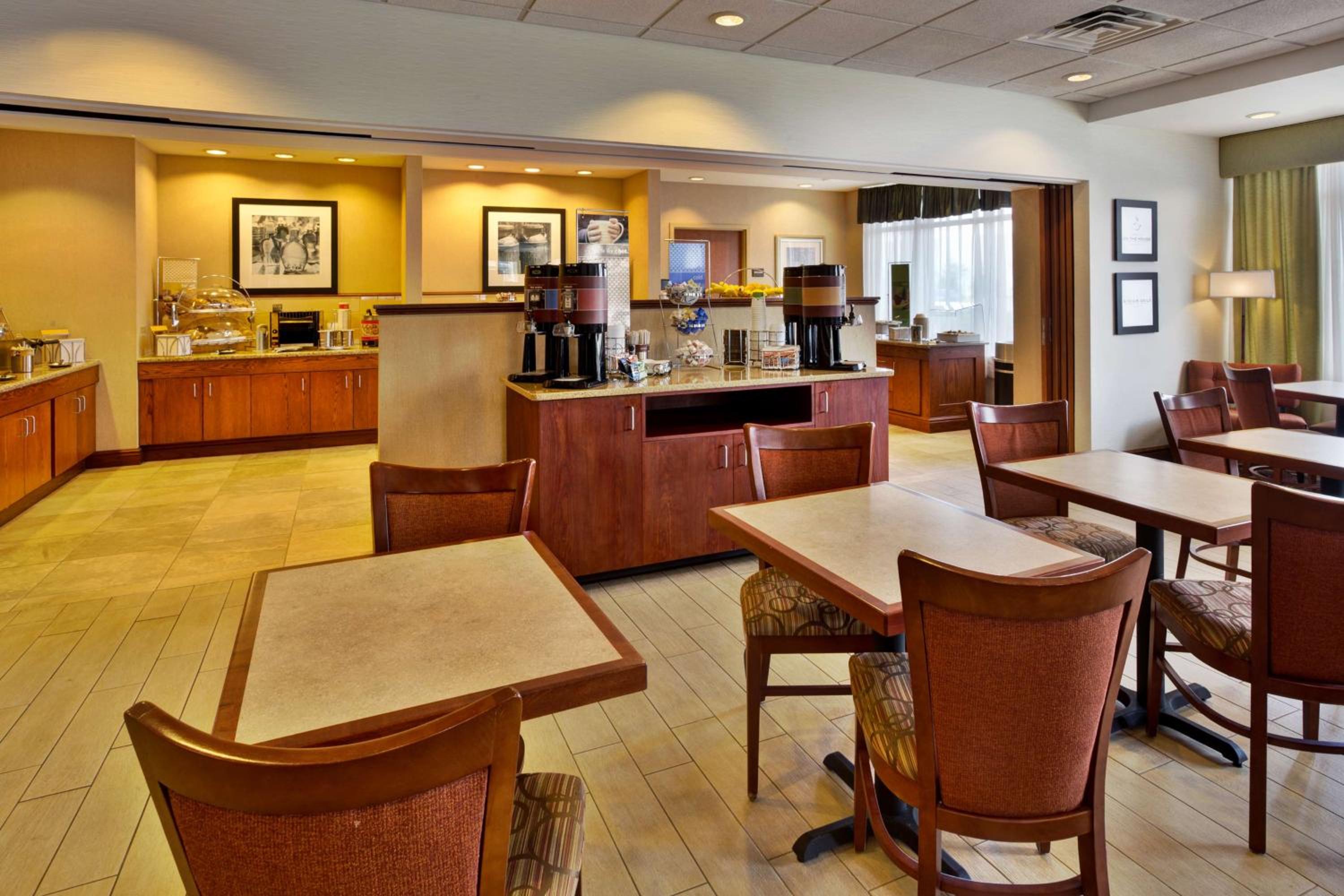 Rutland Vacations - Hampton Inn Rutland/Killington - Property Image 42
