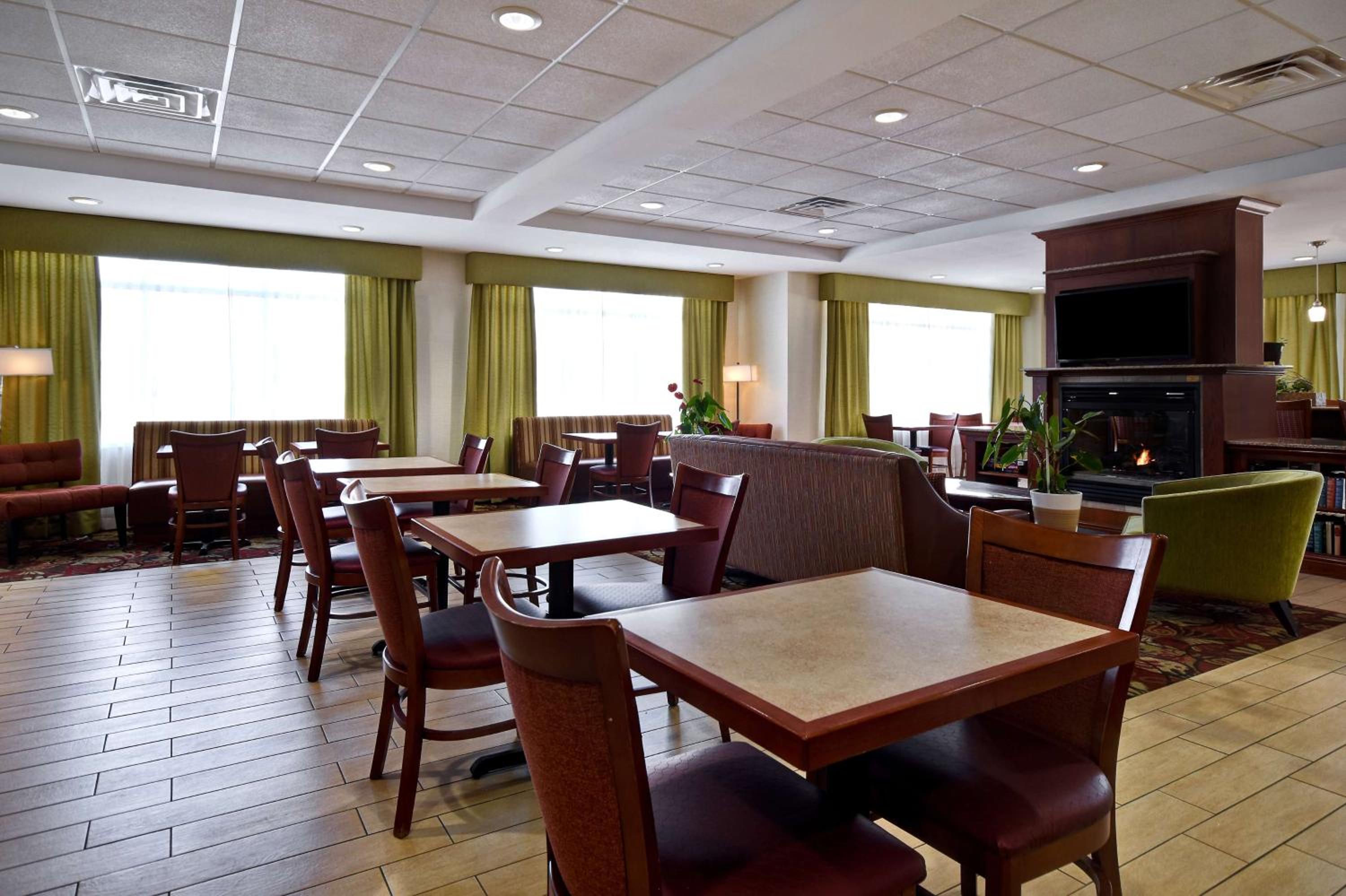 Rutland Vacations - Hampton Inn Rutland/Killington - Property Image 44
